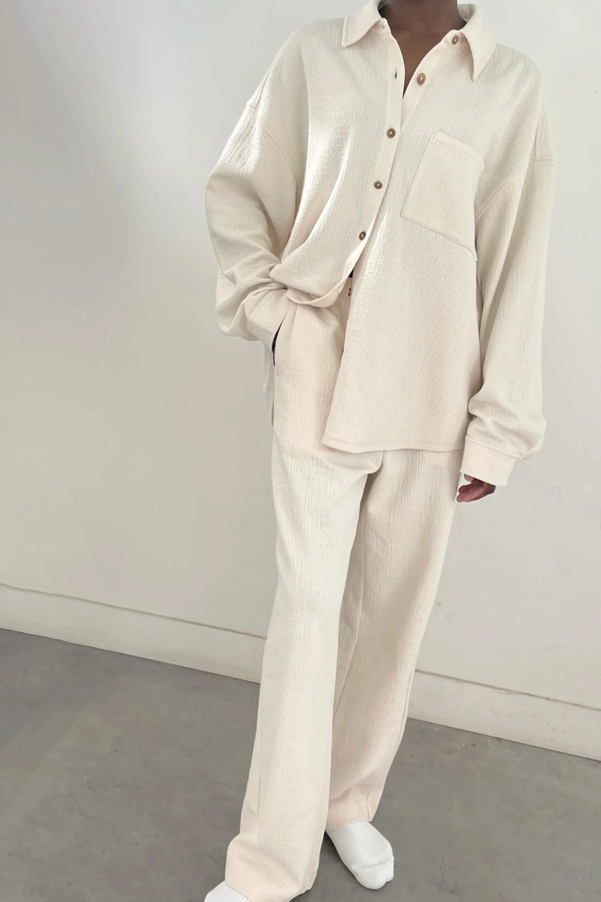 ELASTIC WAIST PANT sold by OAK AND FORT