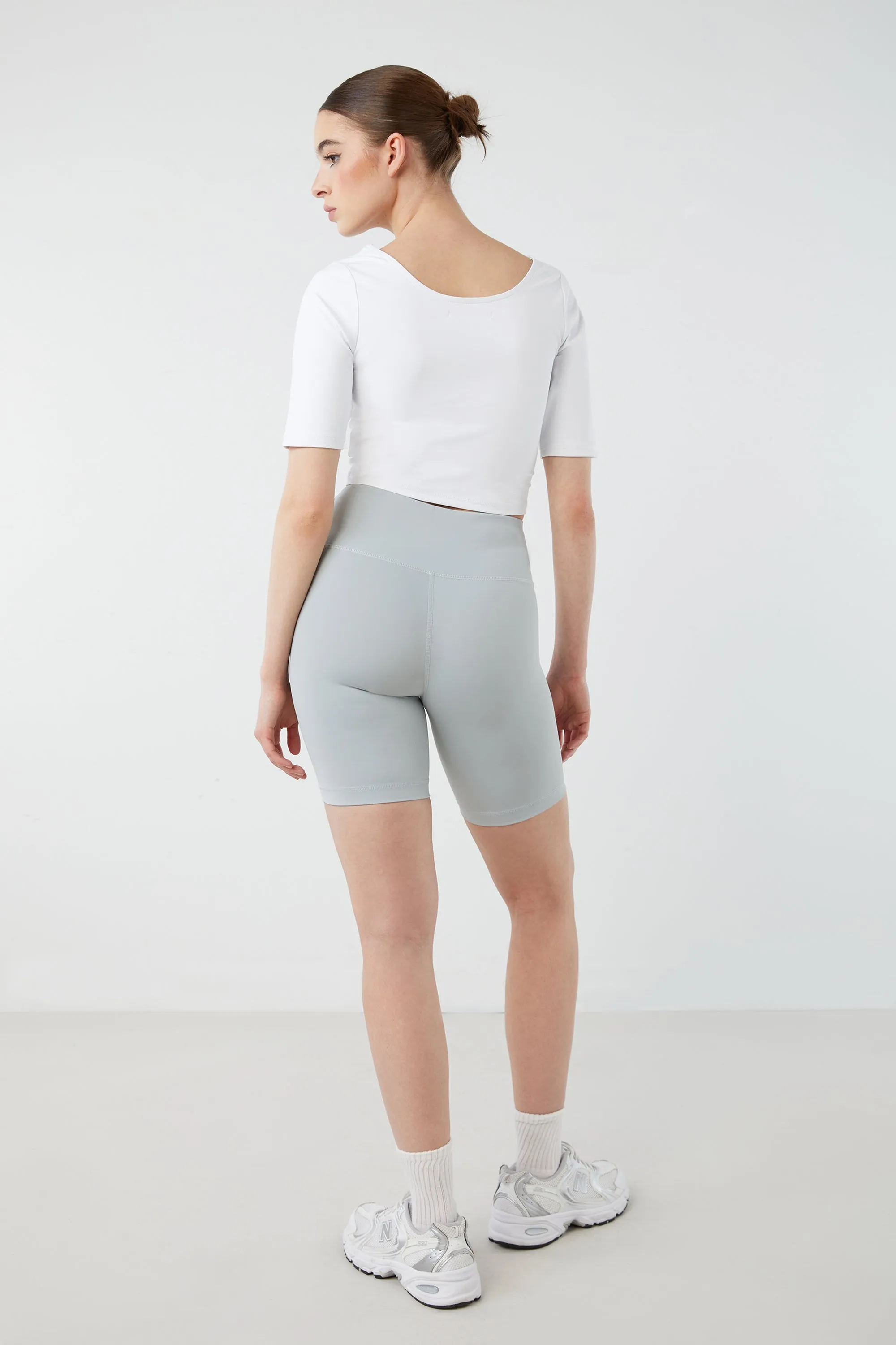 CROPPED SCOOP NECK TEE sold by OAK AND FORT product image thumbnail 4