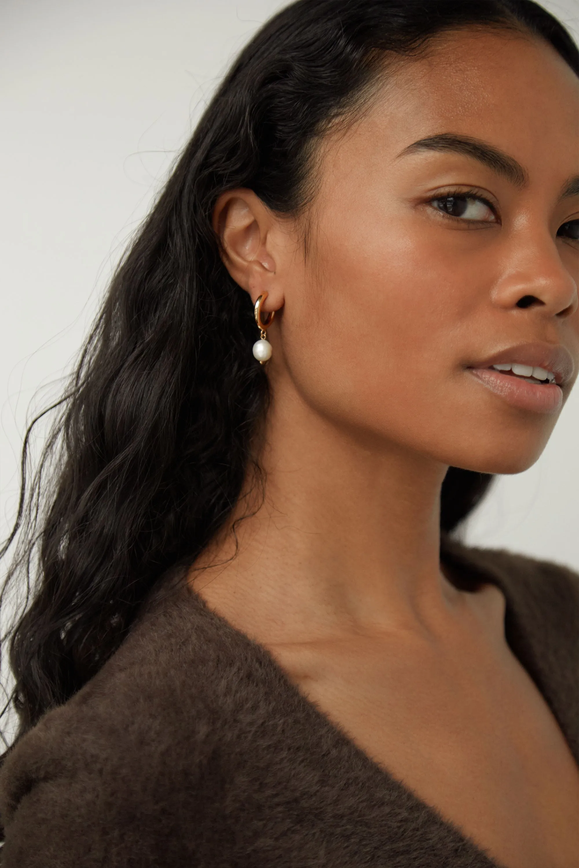 HOOP EARRING WITH PEARL sold by OAK AND FORT