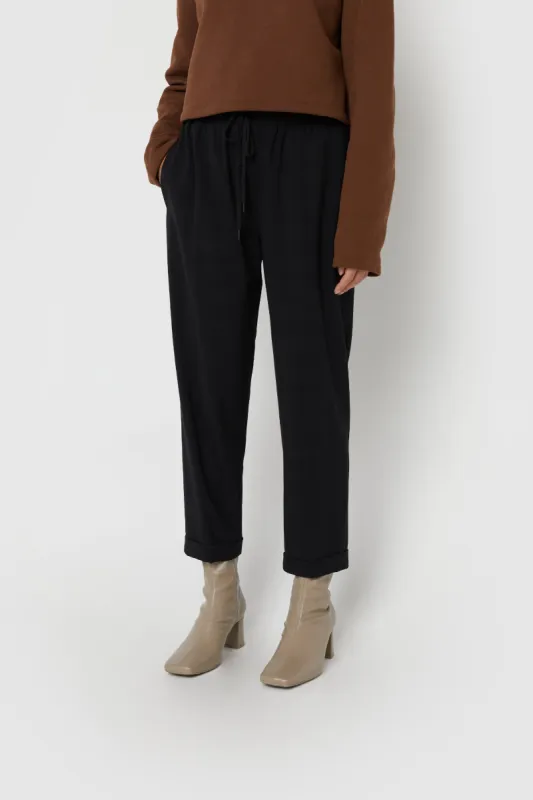 ELASTIC WAISTBAND PANT sold by OAK AND FORT