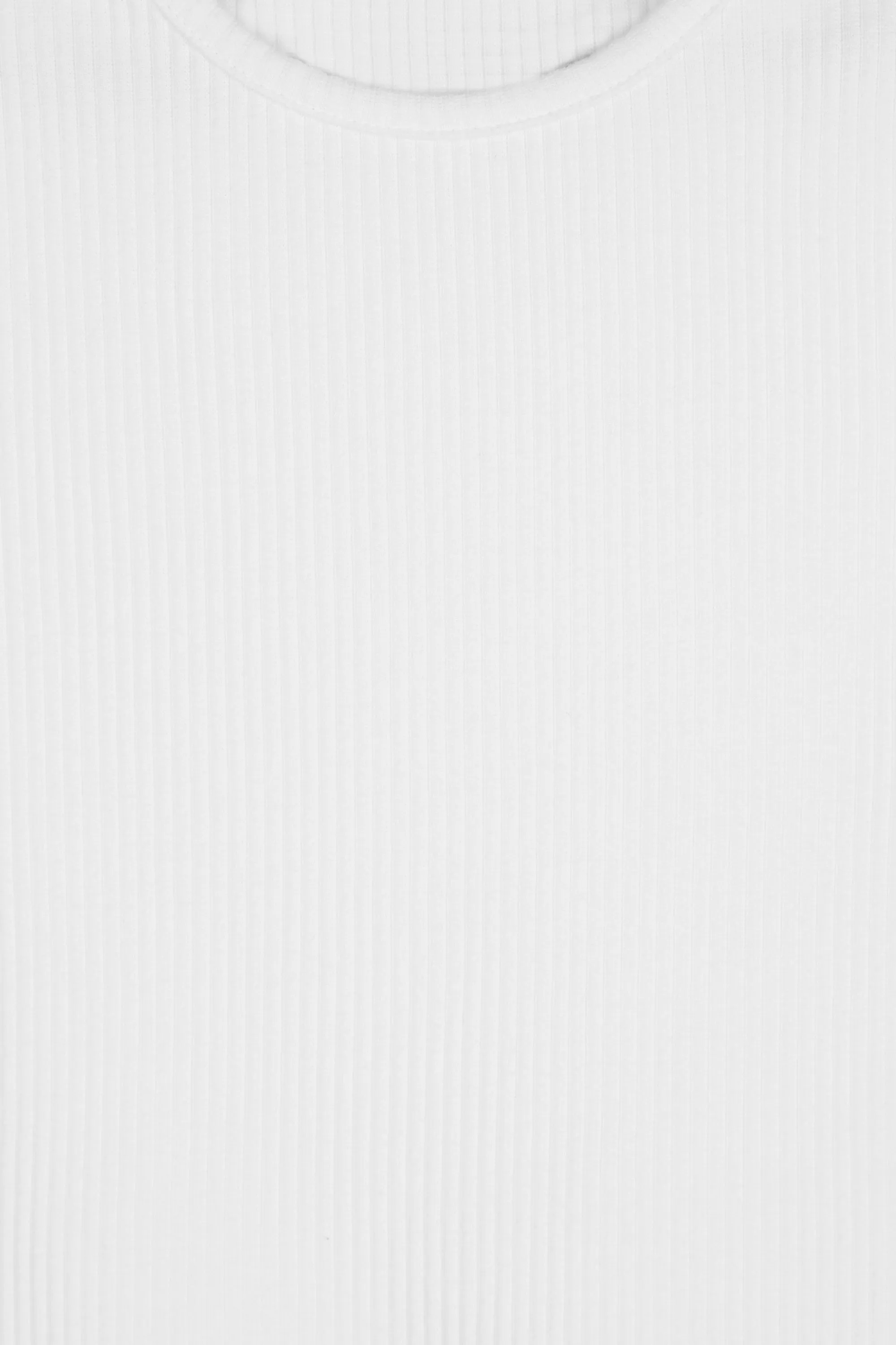 CROPPED RACERBACK TANK sold by OAK AND FORT product image thumbnail 5