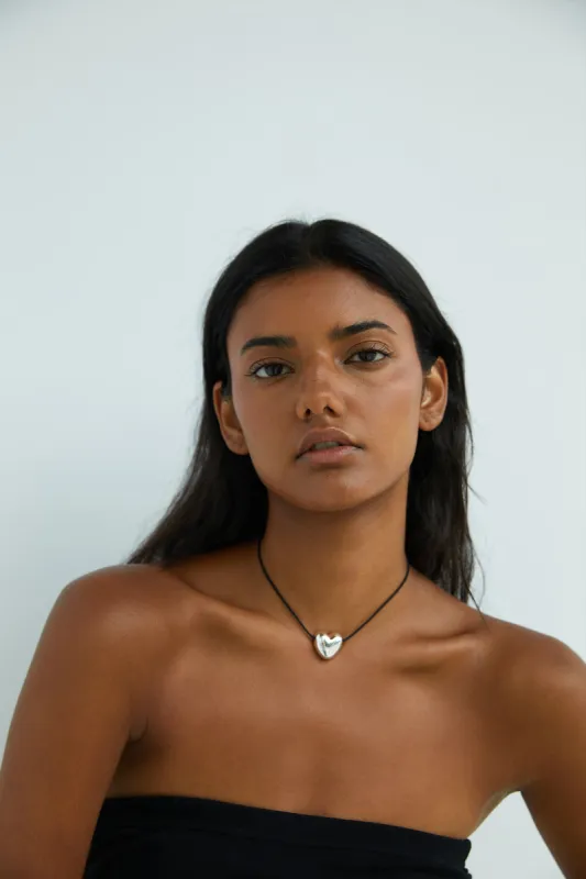 CHAIN NECKLACE WITH HEART PENDANT sold by OAK AND FORT