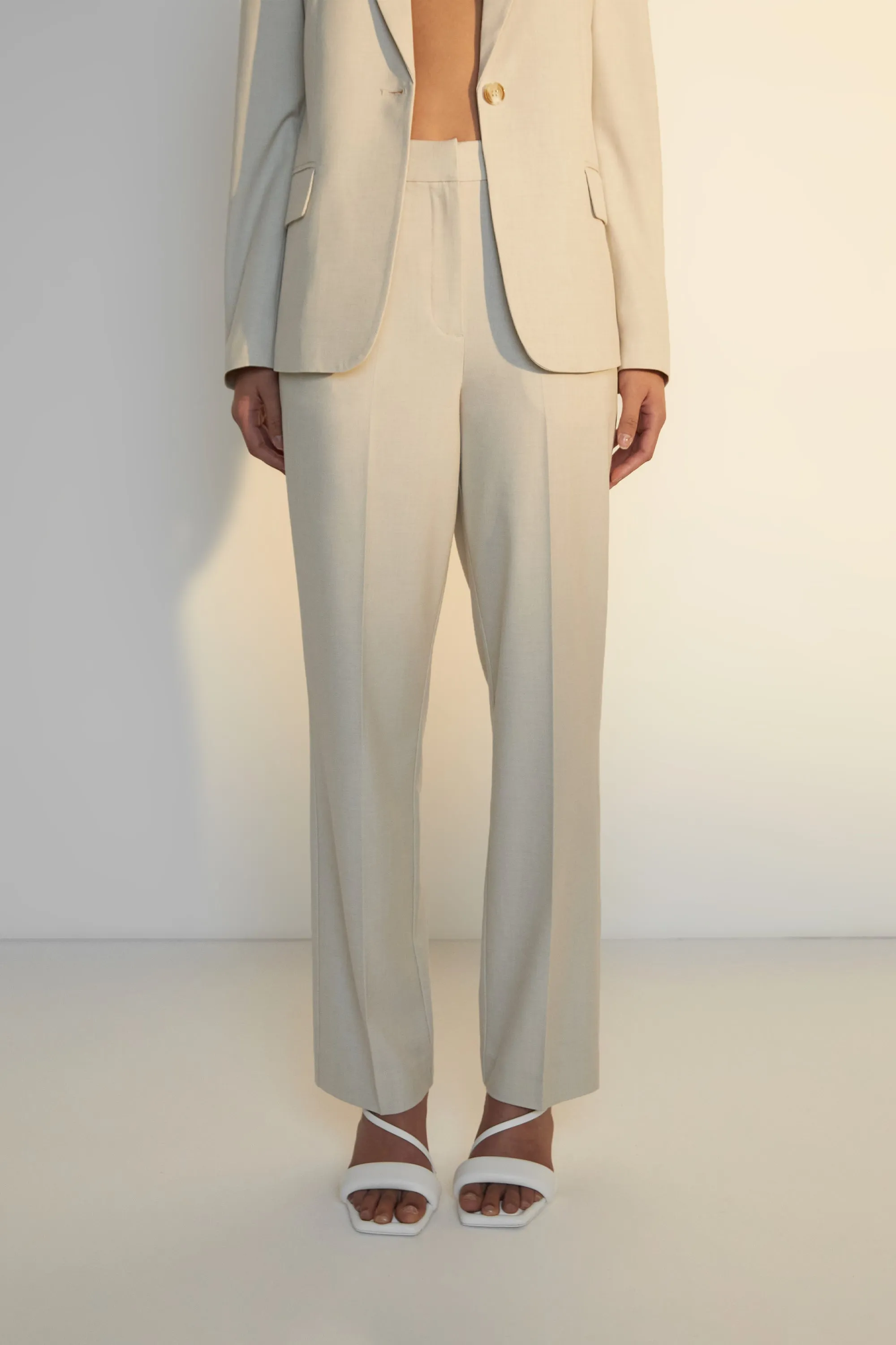 CLASSIC FIT STRAIGHT LEG PANT sold by OAK AND FORT