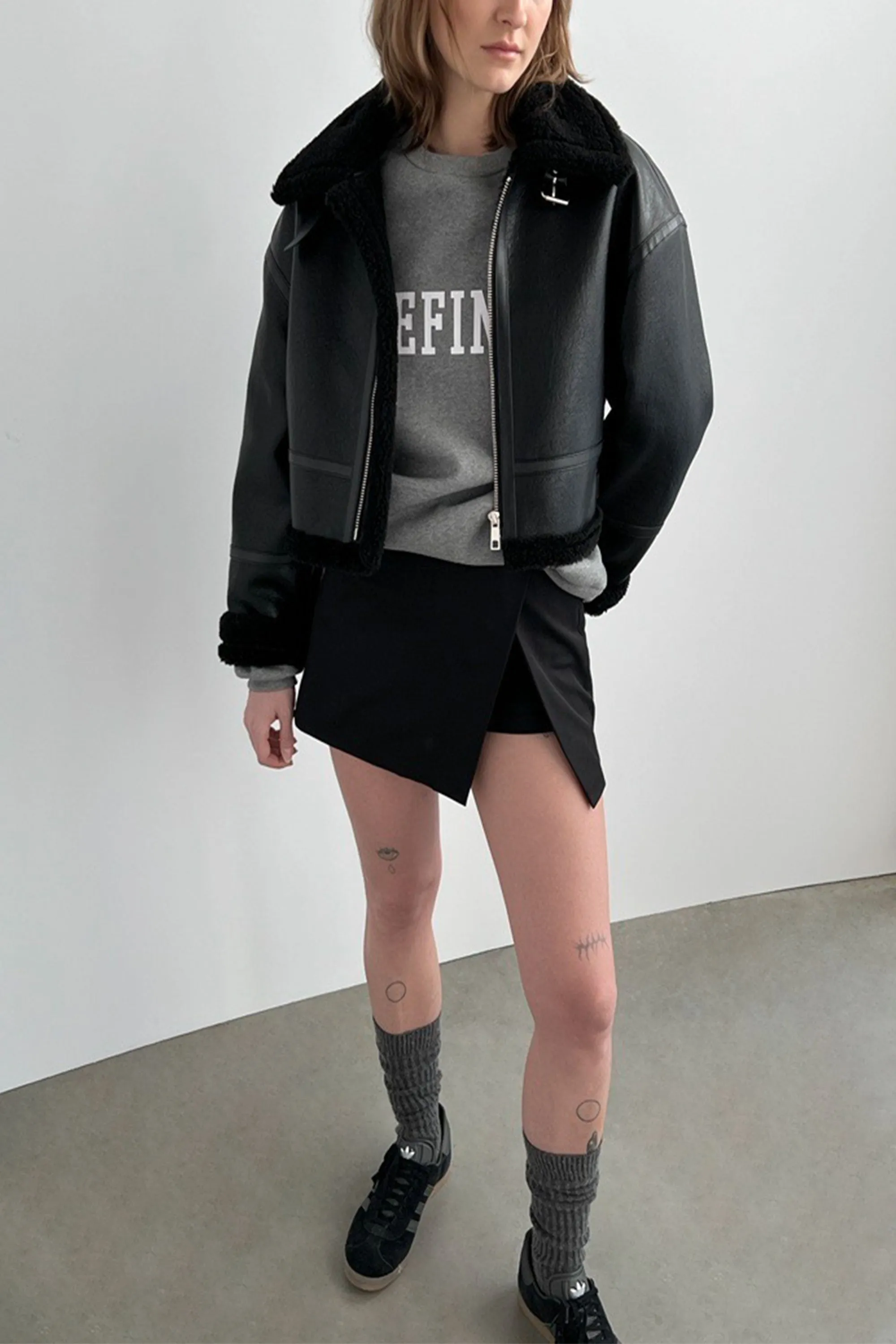 SKIRT WITH FRONT SLIT sold by OAK AND FORT