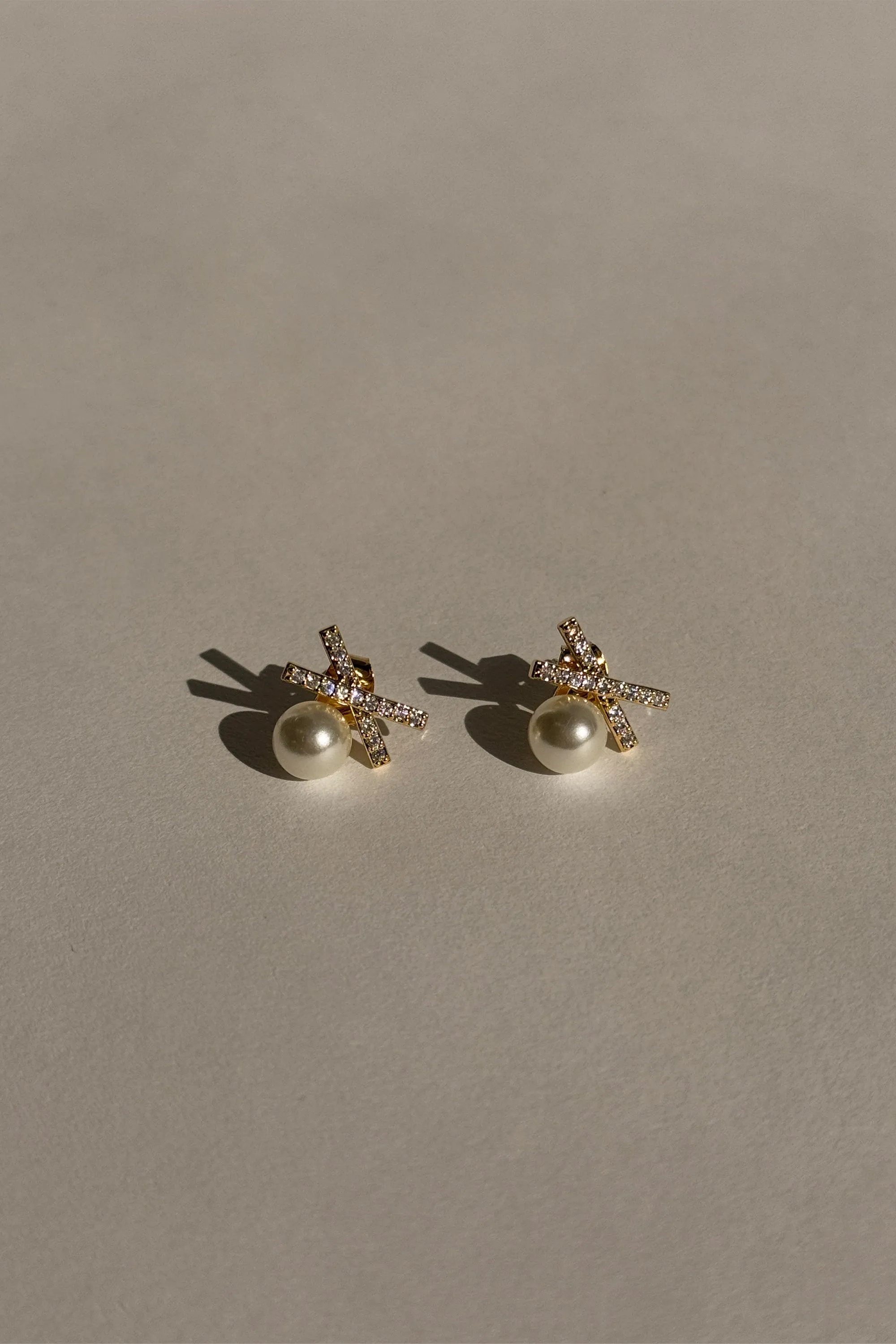 ZIRCONIA BOW AND PEARL EARRING sold by OAK AND FORT product image thumbnail 2
