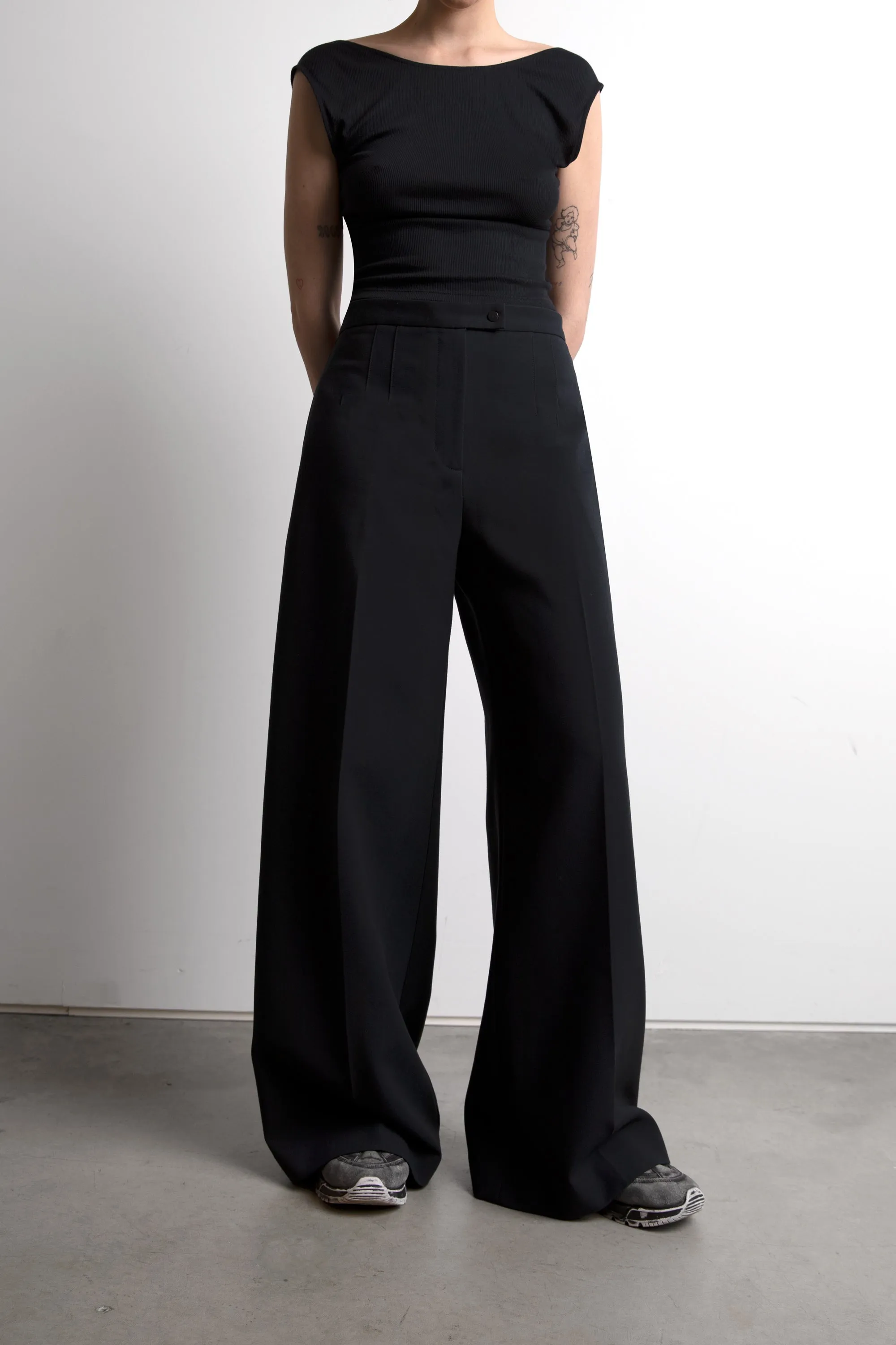 HIGH-RISE WIDE LEG TROUSER sold by OAK AND FORT product image thumbnail 4