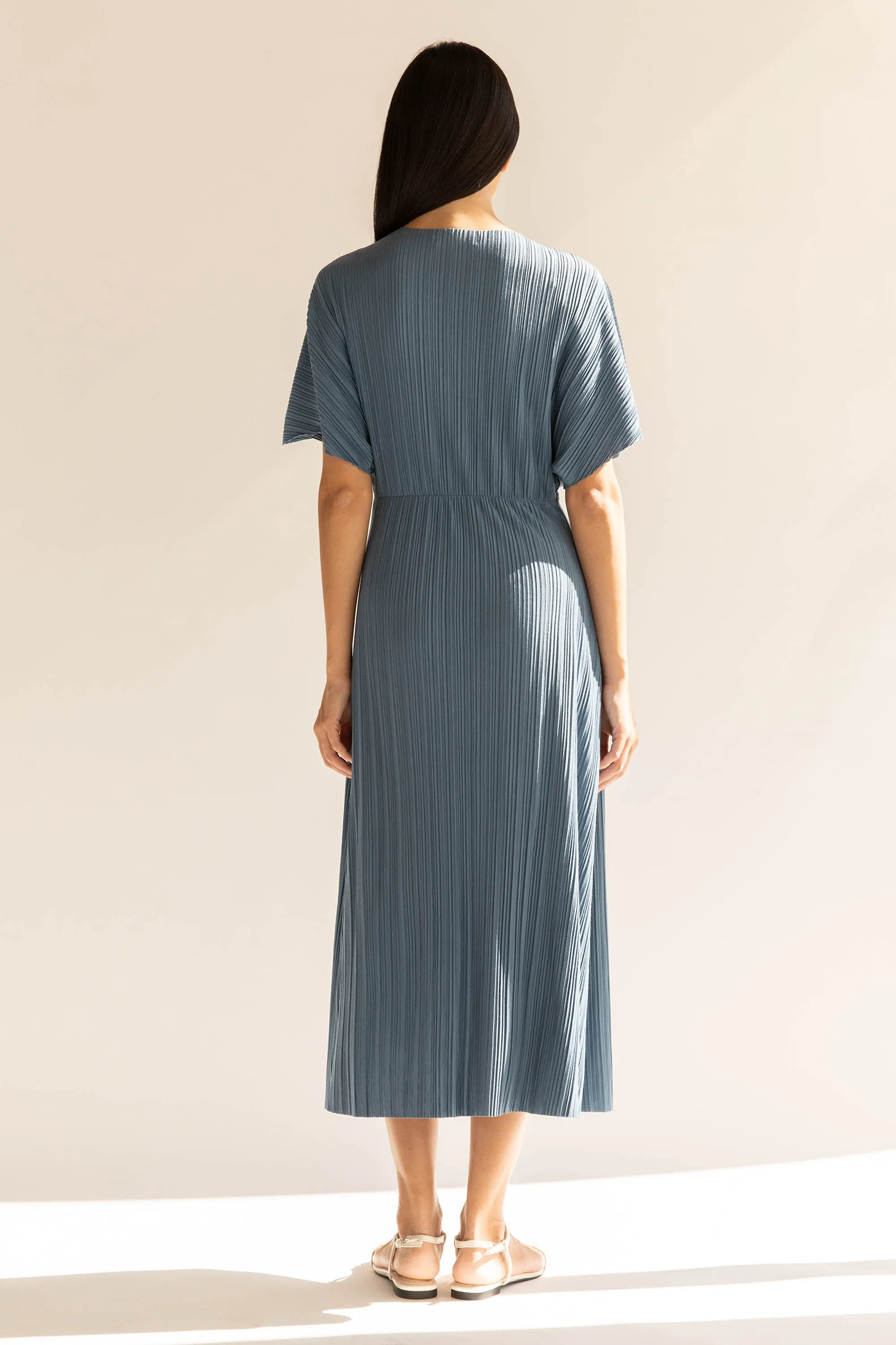 FRONT KNOT PLEATED MIDI DRESS sold by OAK AND FORT product image thumbnail 4