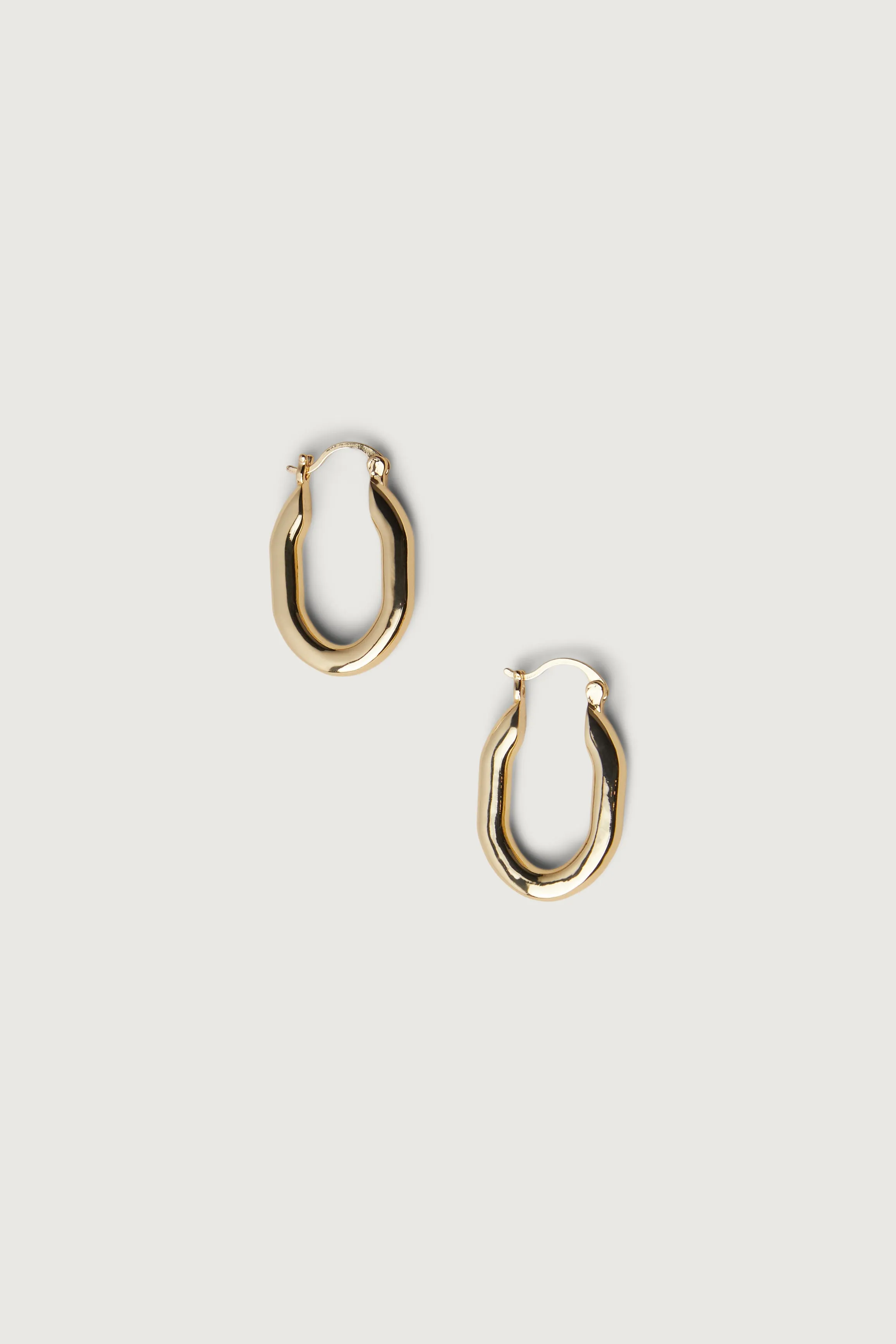 OVAL HOOP EARRING sold by OAK AND FORT product image thumbnail 3