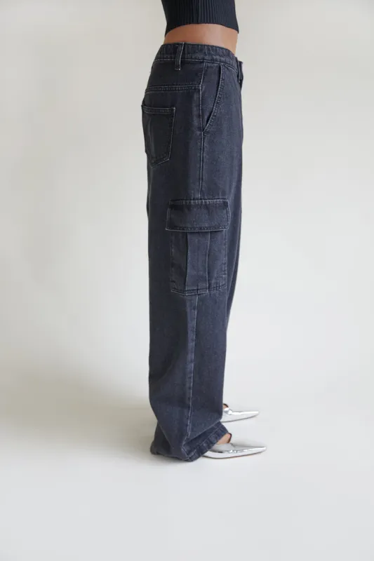 BLACK CARGO JEAN sold by OAK AND FORT