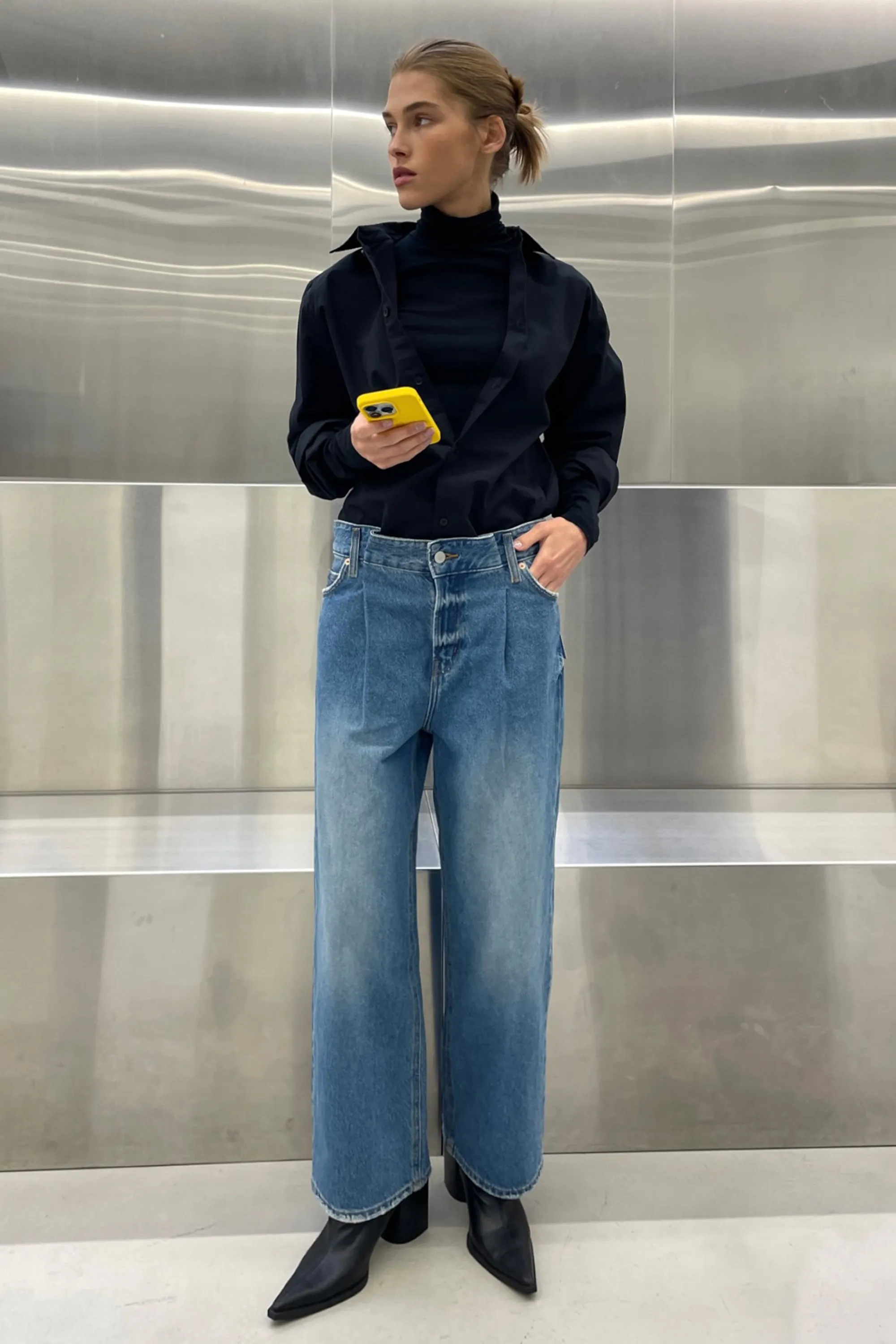 OAK 88 CROPPED MID-RISE RELAXED FIT JEAN sold by OAK AND FORT product image thumbnail 2