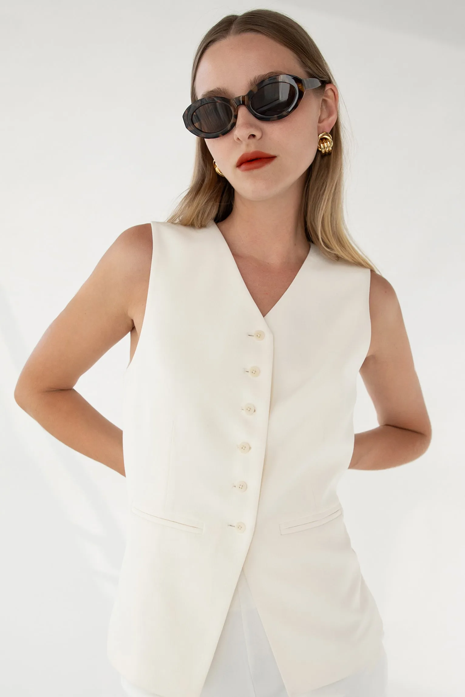 BUTTON FRONT SUITING VEST sold by OAK AND FORT product image thumbnail 3