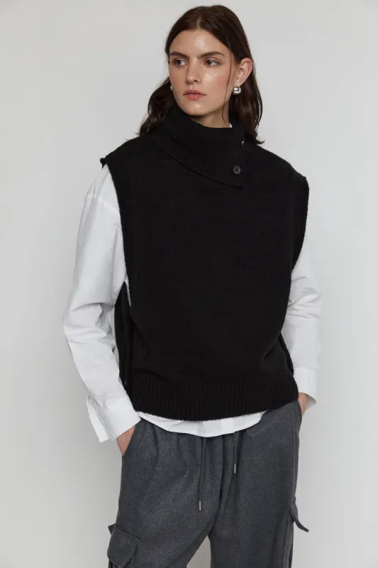 TURTLENECK VEST WITH SIDE BUTTONS sold by OAK AND FORT