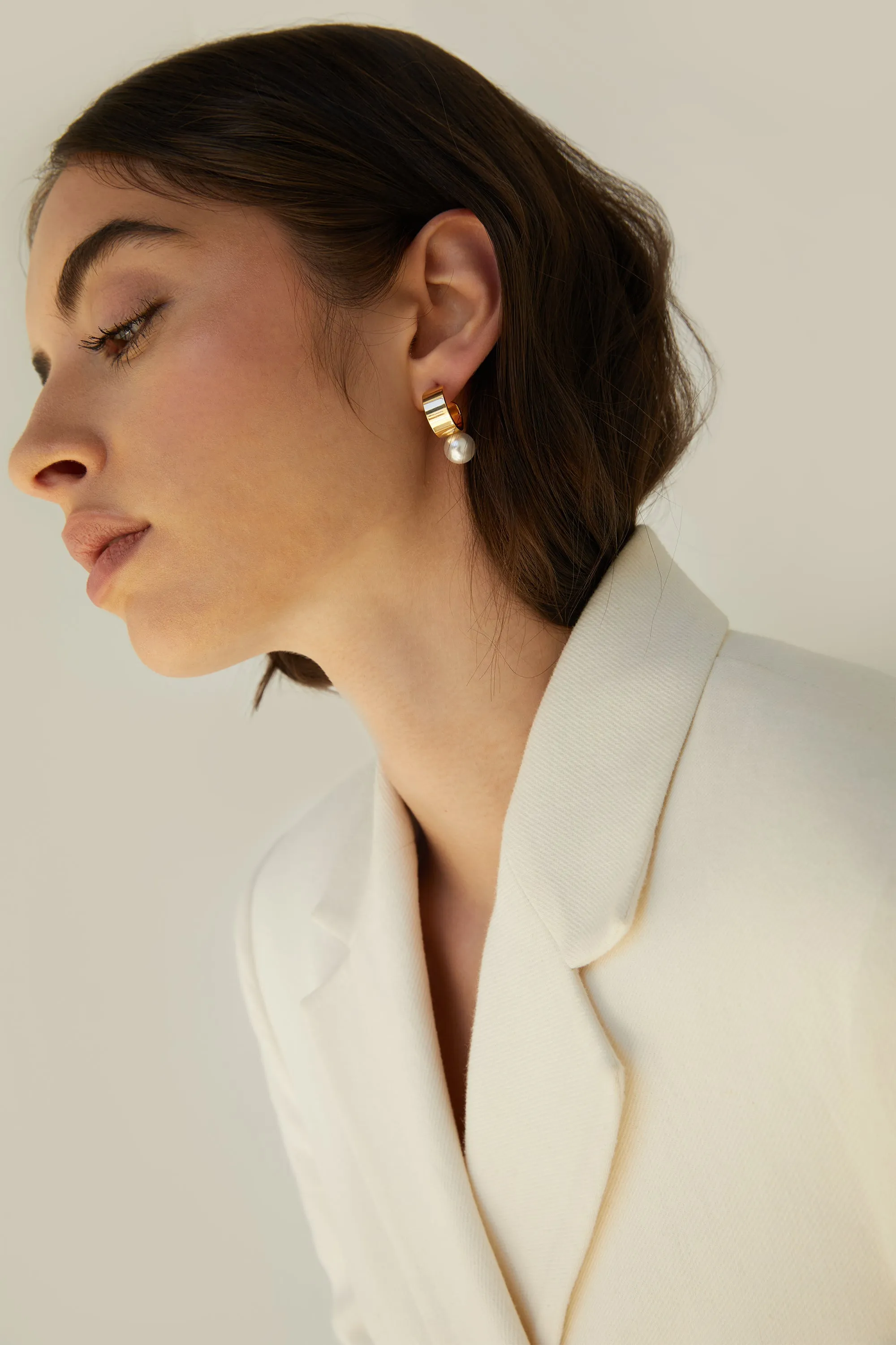 HOOP EARRING WITH PEARL sold by OAK AND FORT product image thumbnail 2