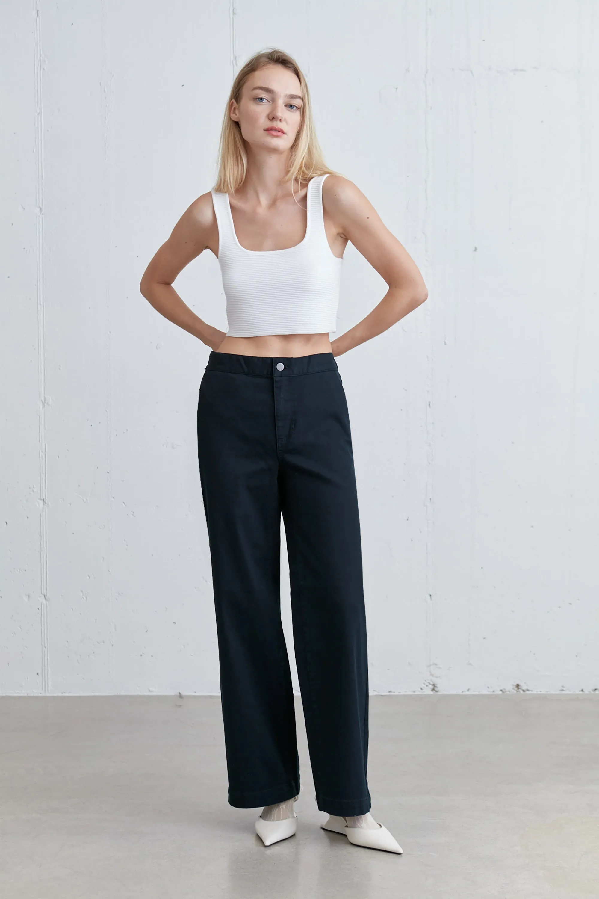 SQUARE NECK KNIT TANK sold by OAK AND FORT product image thumbnail 3