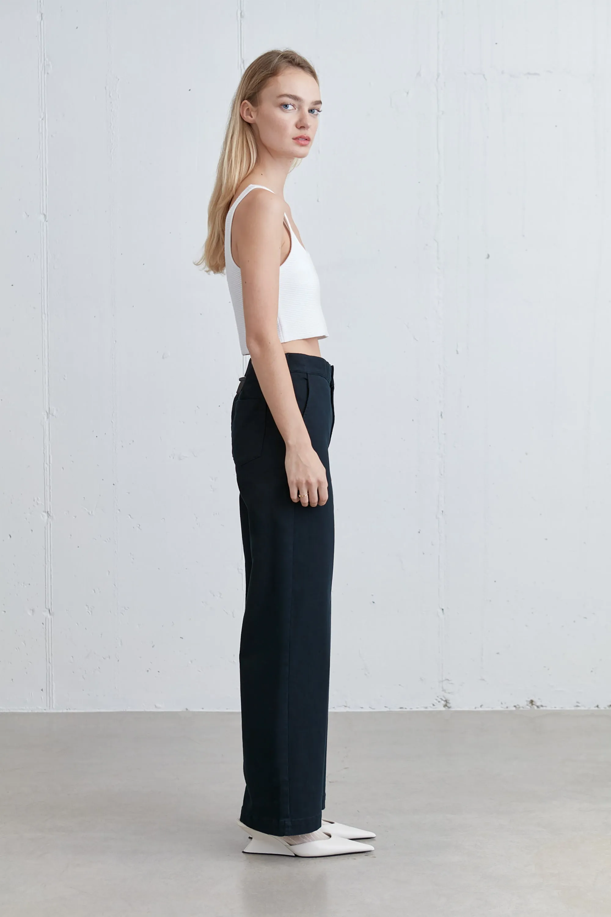 SQUARE NECK KNIT TANK sold by OAK AND FORT product image thumbnail 4