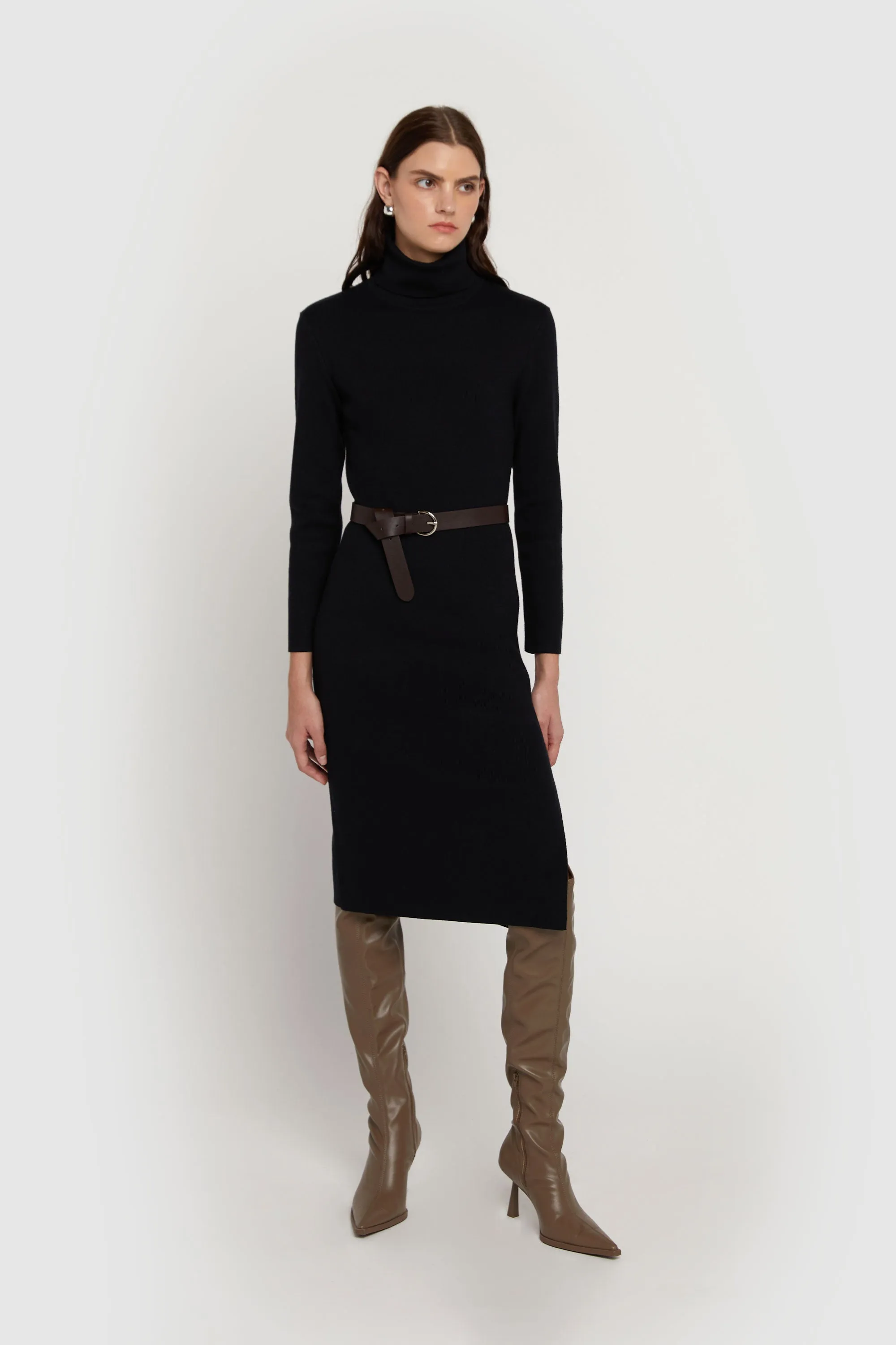 CURVED BUCKLE BELT sold by OAK AND FORT product image thumbnail 2