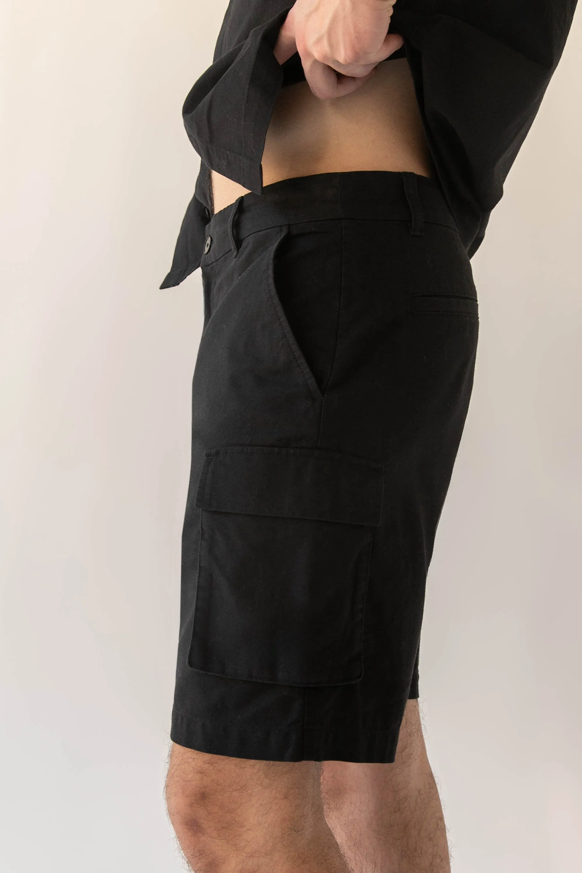 COTTON LINEN CARGO SHORT sold by OAK AND FORT product image thumbnail 3