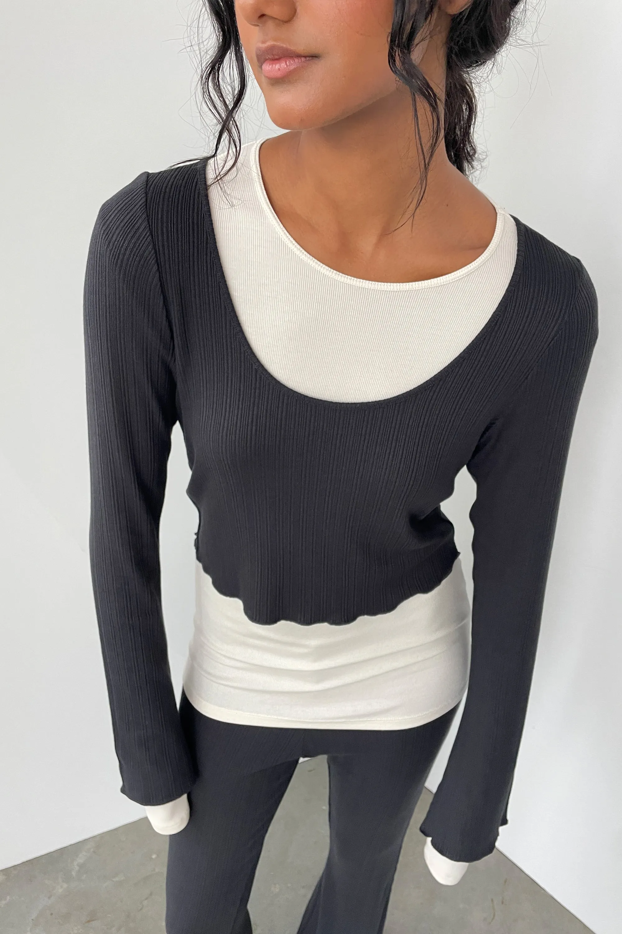 RIBBED ROUND NECK CROP LONG SLEEVE sold by OAK AND FORT product image thumbnail 3