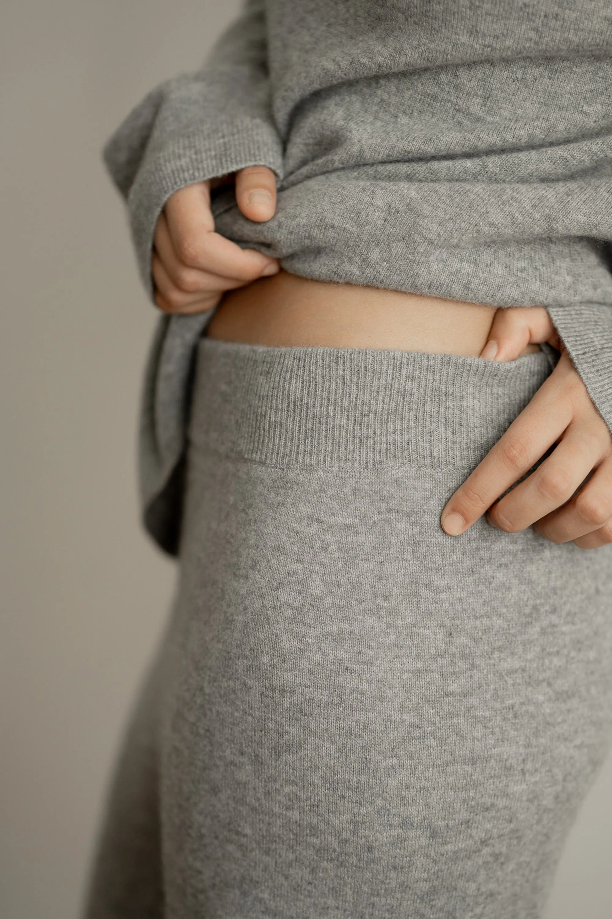 100% CASHMERE PANT sold by OAK AND FORT product image thumbnail 4