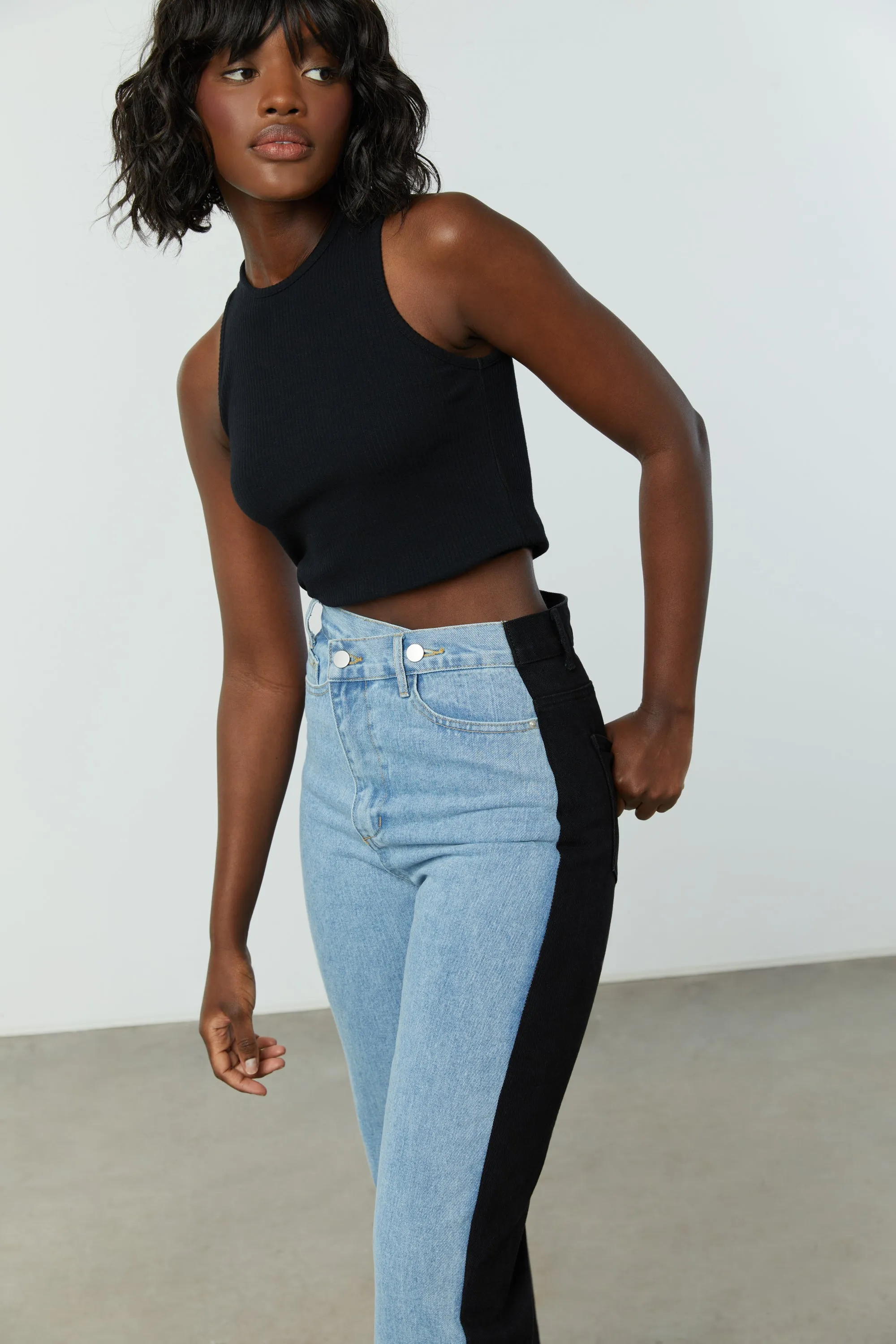 CROSSOVER FRONT JEAN sold by OAK AND FORT product image thumbnail 4