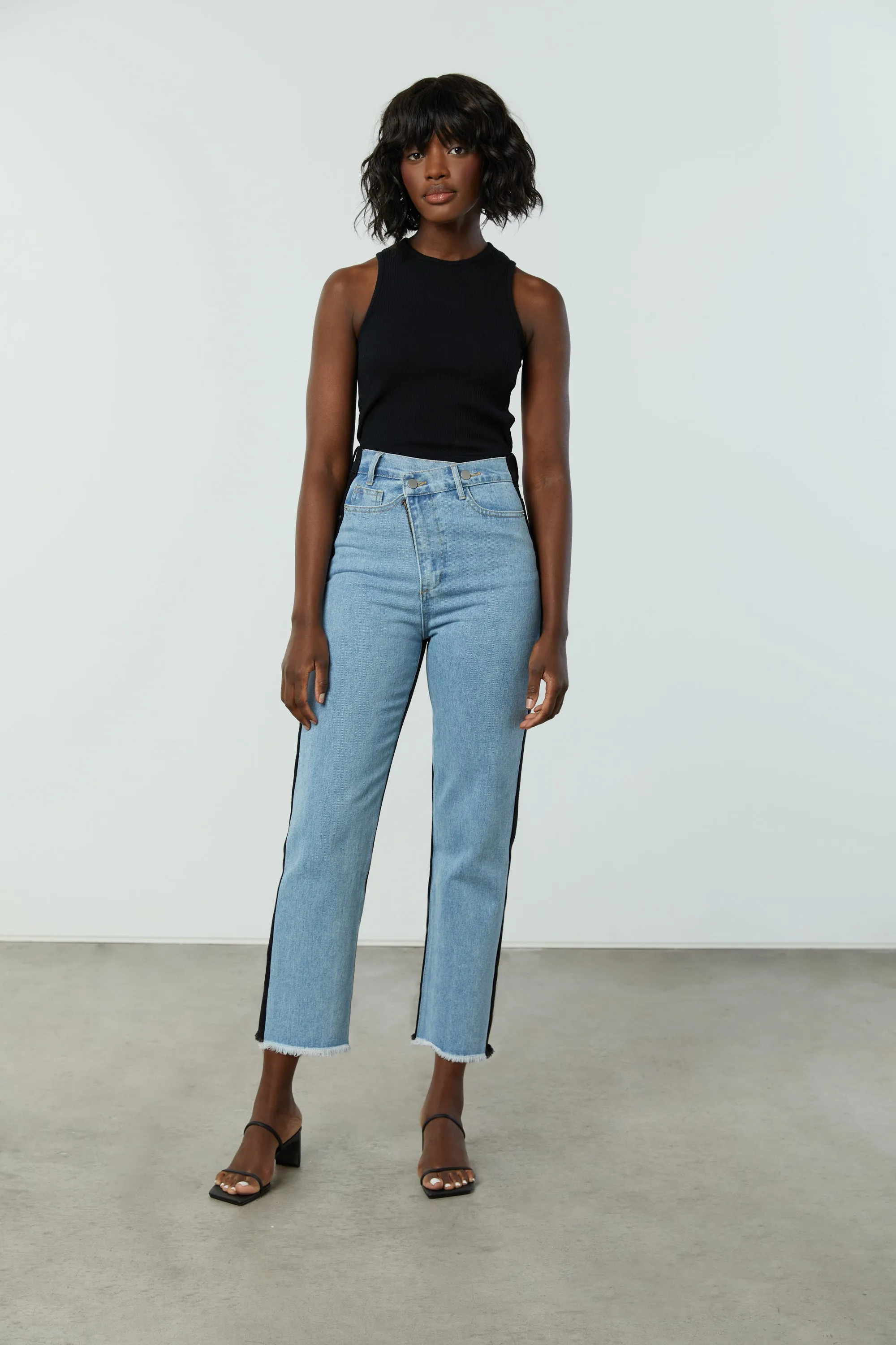 CROSSOVER FRONT JEAN sold by OAK AND FORT product image thumbnail 3