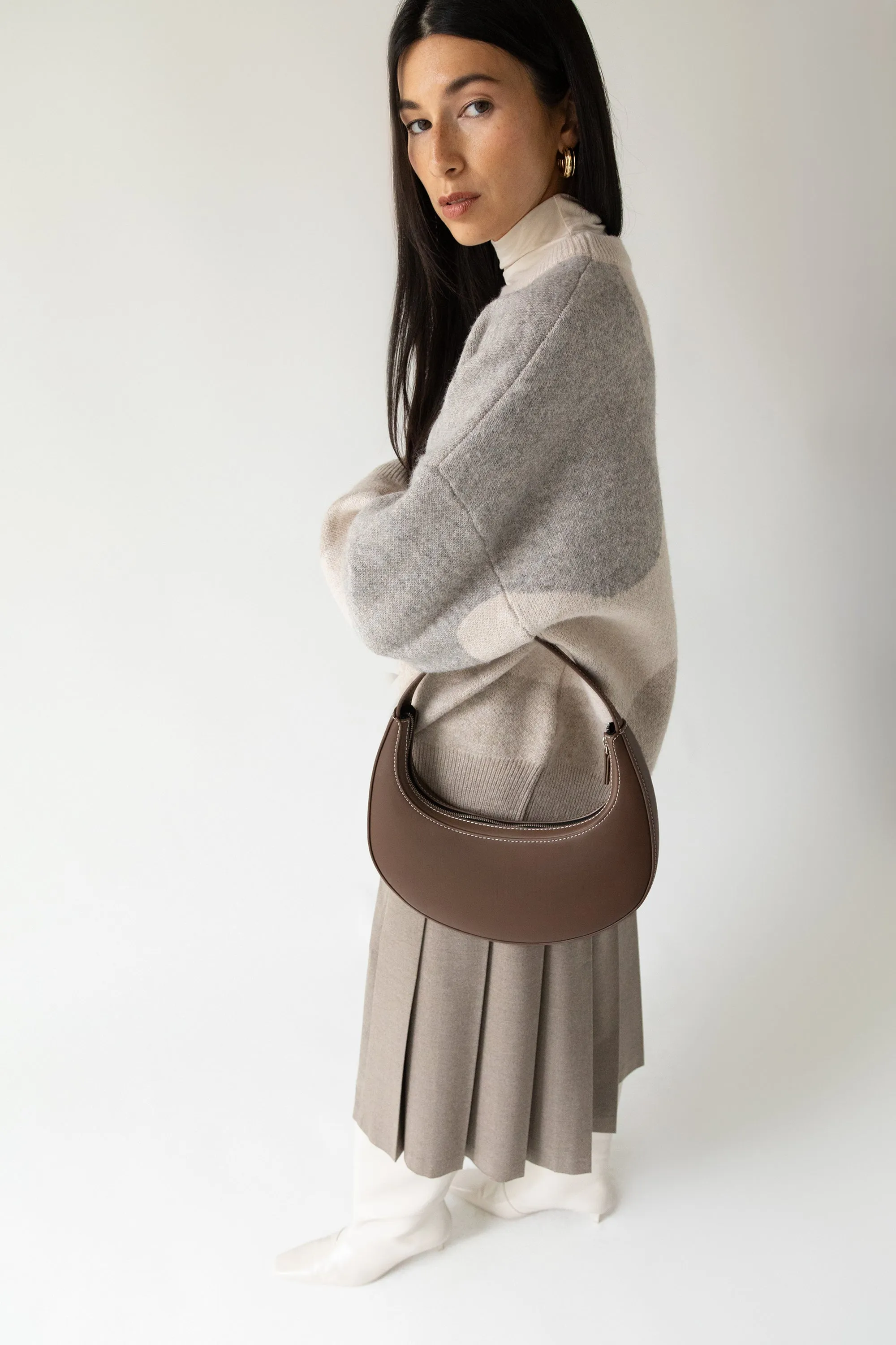 SMALL ROUND HAND BAG sold by OAK AND FORT product image thumbnail 4