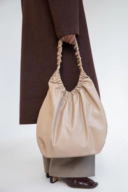 SCRUNCHED STRAP SHOULDER BAG sold by OAK AND FORT