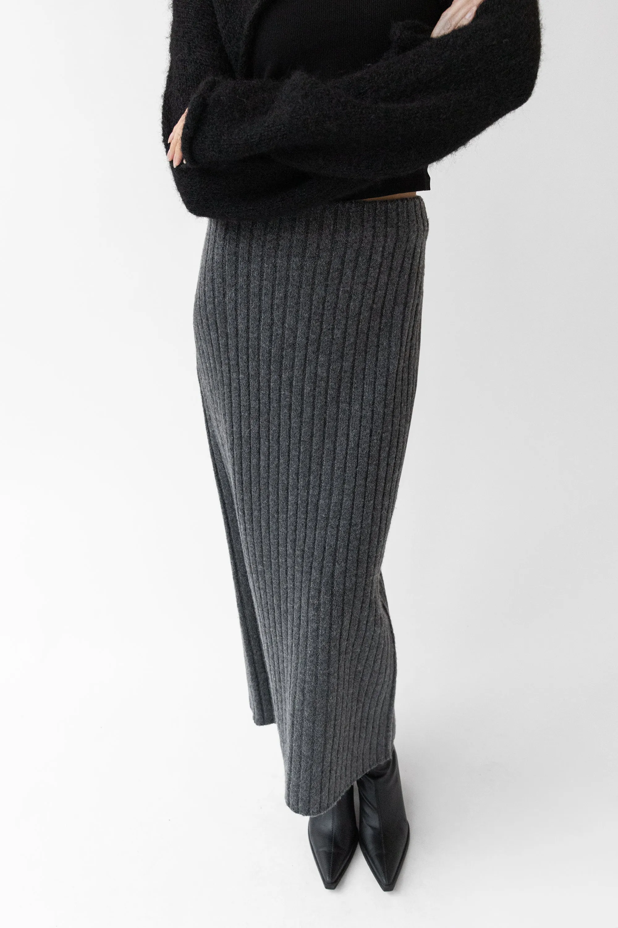 HIGH-RISE RIBBED KNIT MIDI SKIRT sold by OAK AND FORT product image thumbnail 3