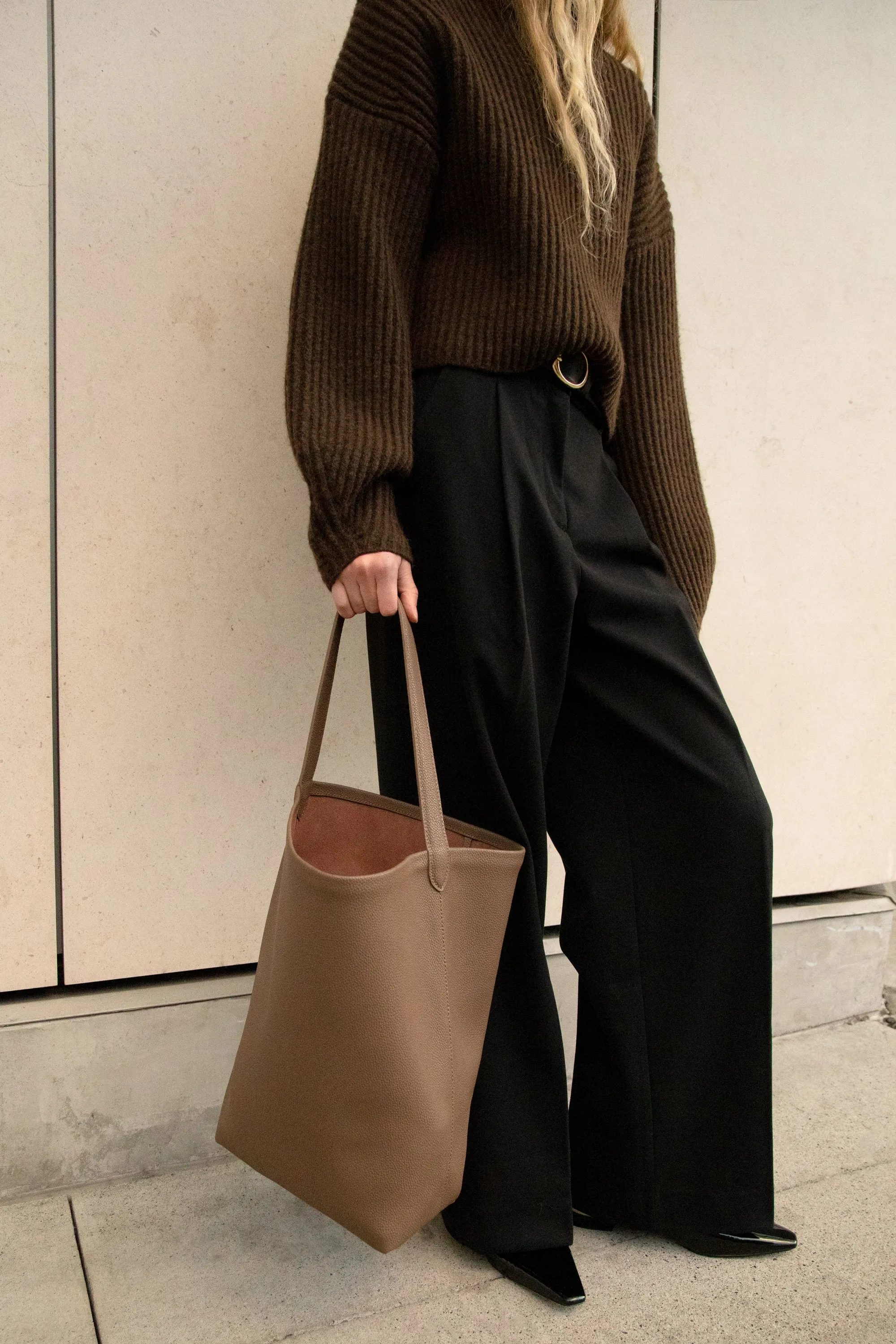 AMELIA LEATHER TOTE BAG sold by OAK AND FORT product image thumbnail 5