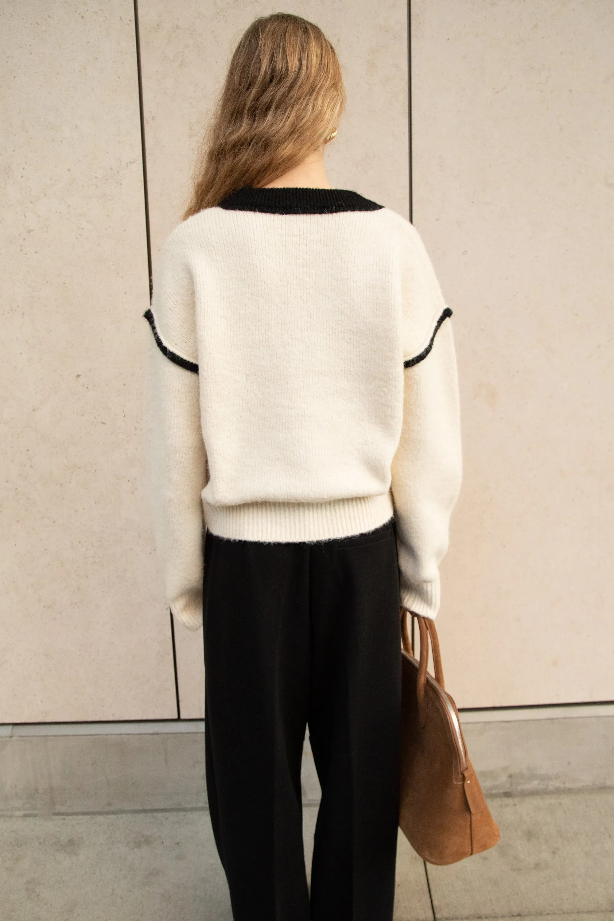 CROPPED CONTRAST V-NECK SWEATER sold by OAK AND FORT product image thumbnail 3