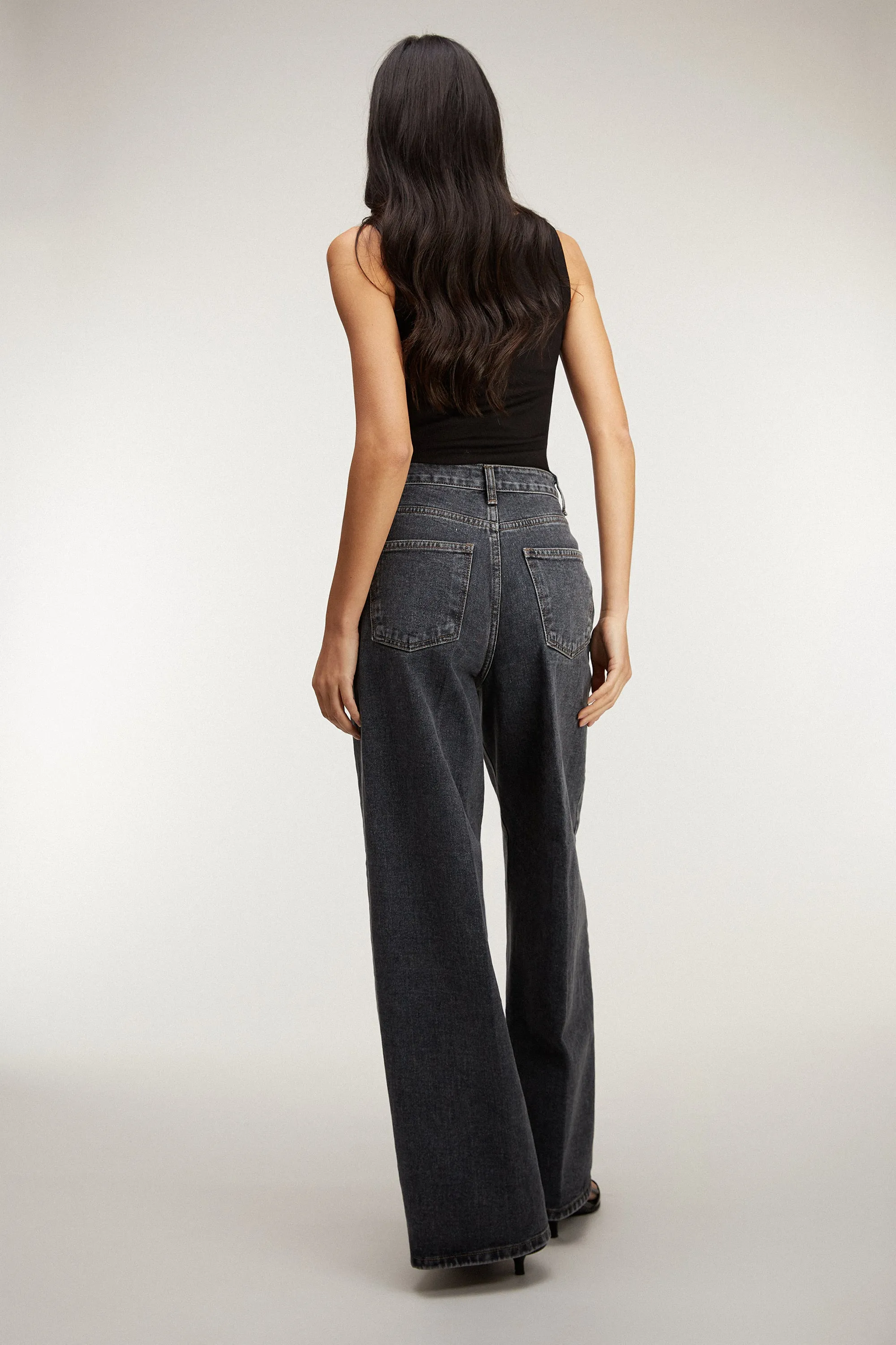 HIGH-RISE WIDE LEG JEAN sold by OAK AND FORT product image thumbnail 5