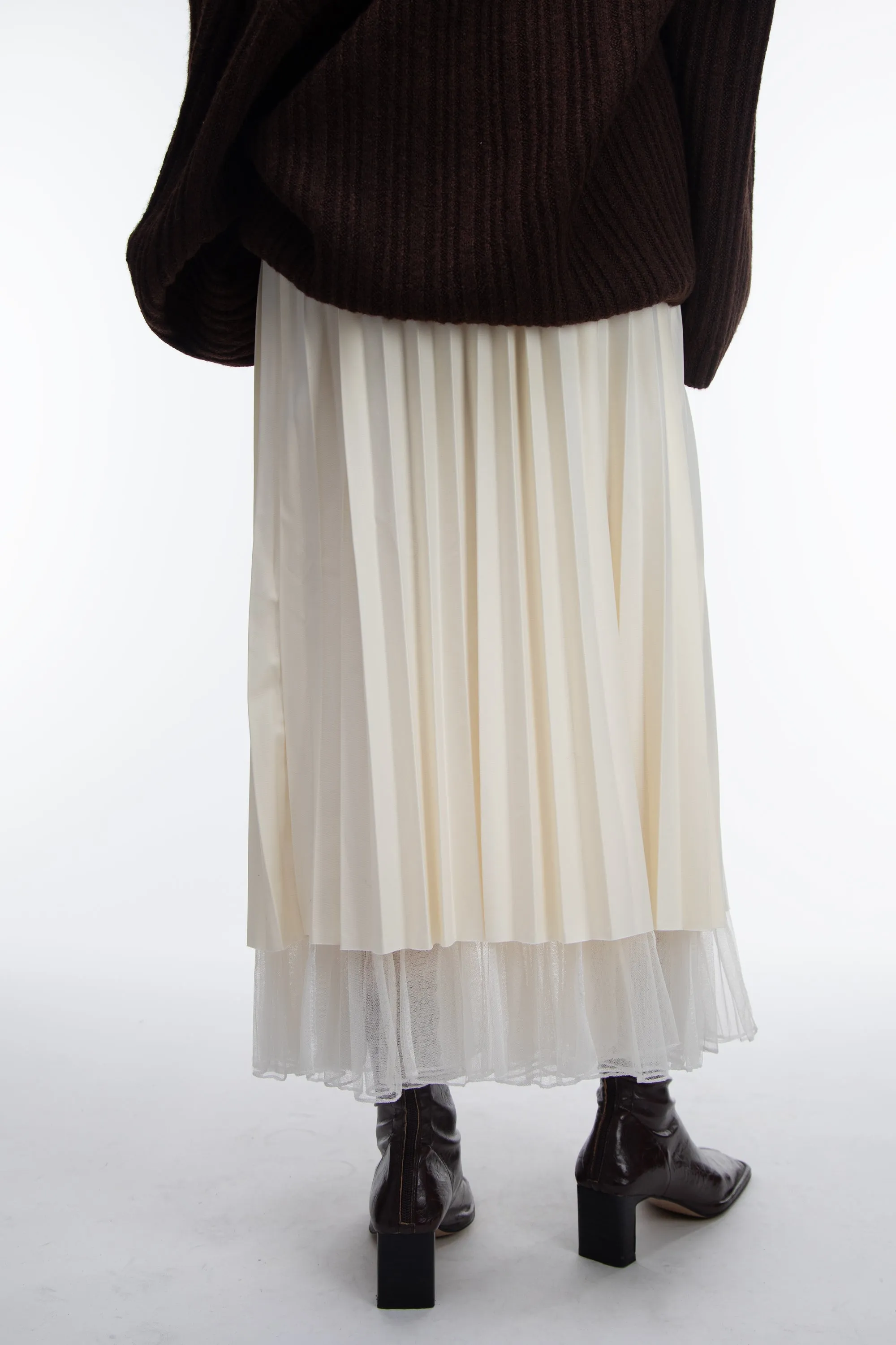 REVERSIBLE LAYERED PLEATED MIDI SKIRT sold by OAK AND FORT product image thumbnail 5