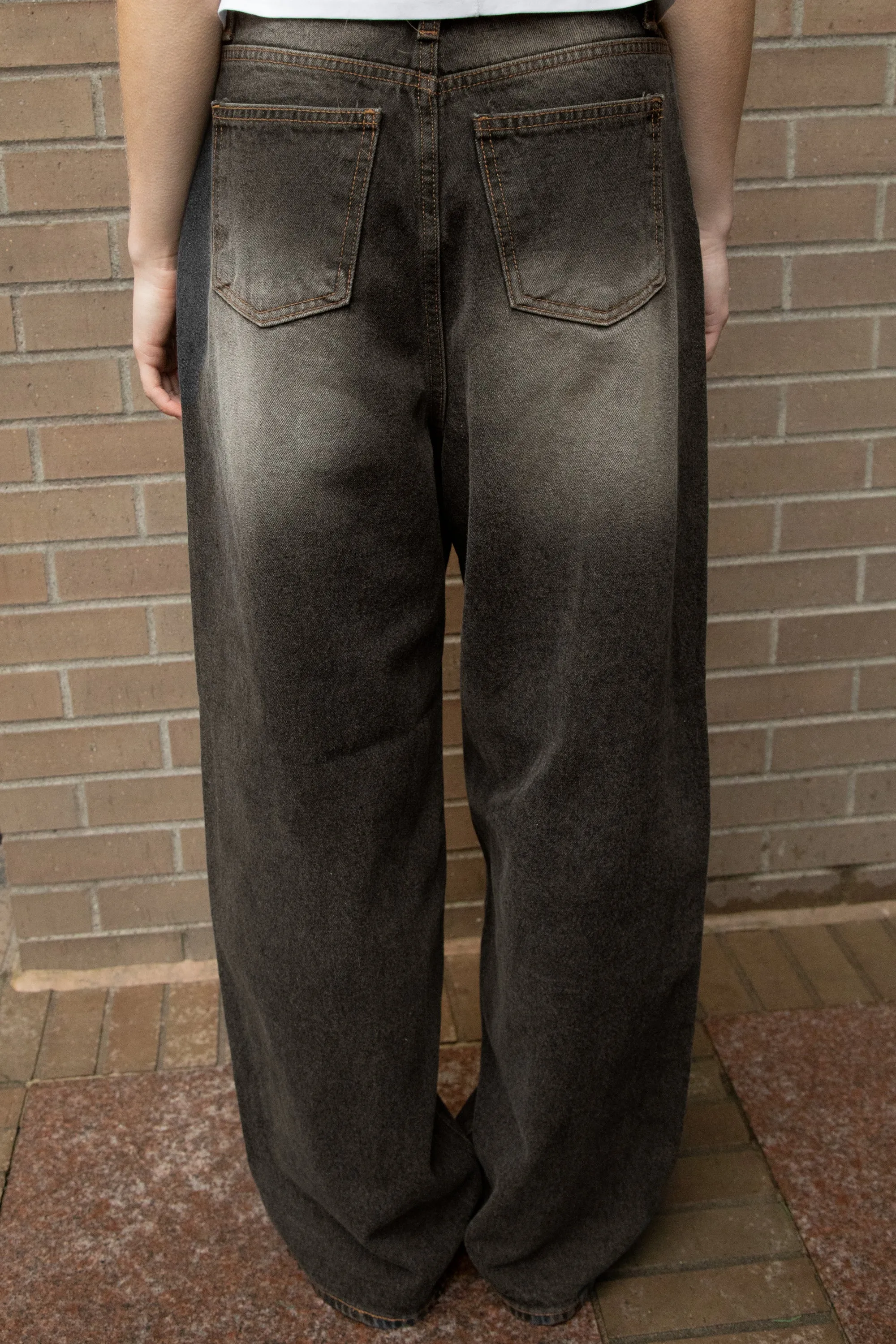 VINTAGE WASH CURVED LEG JEAN sold by OAK AND FORT product image thumbnail 4