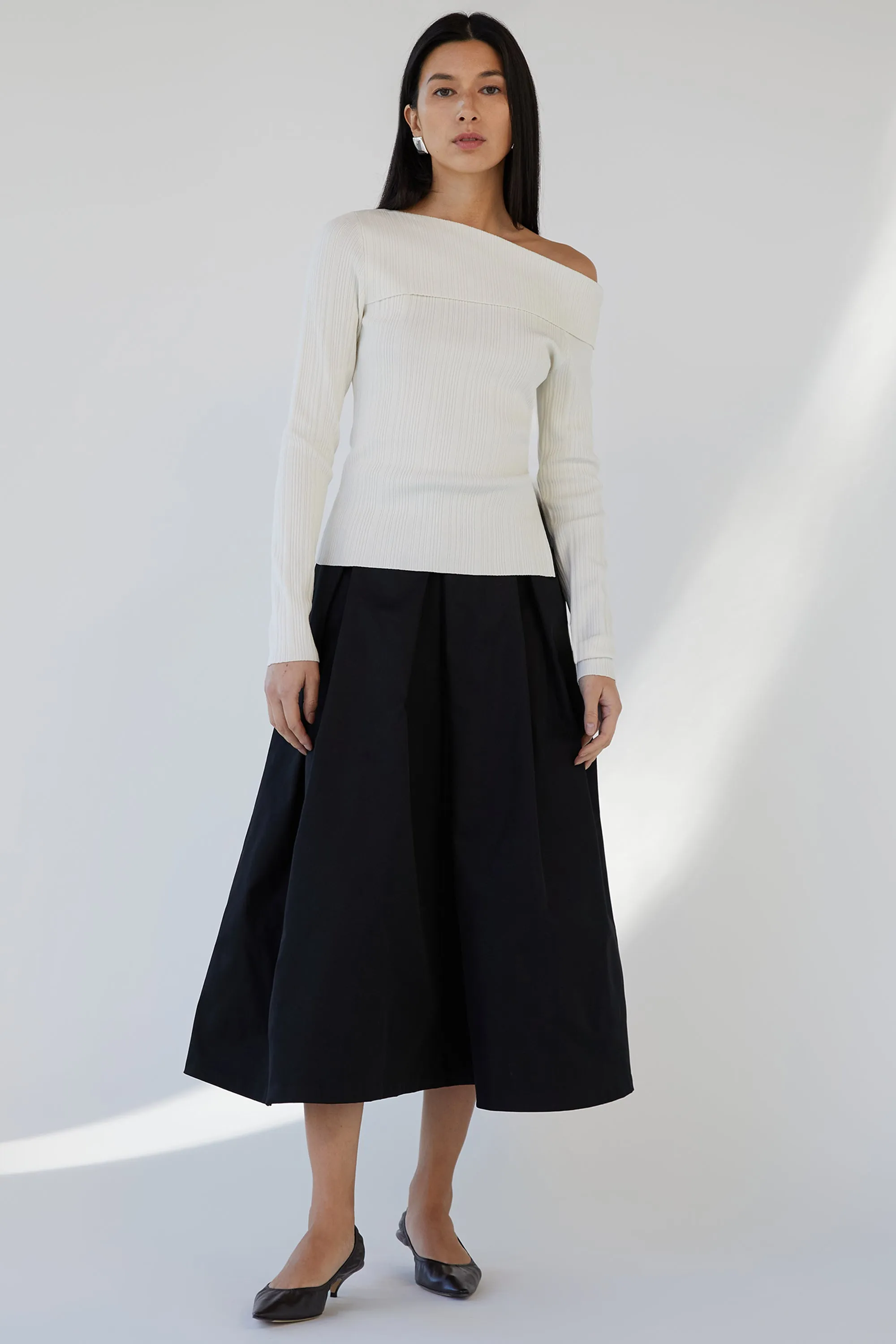 OFF THE SHOULDER LONG SLEEVE TOP sold by OAK AND FORT product image thumbnail 4