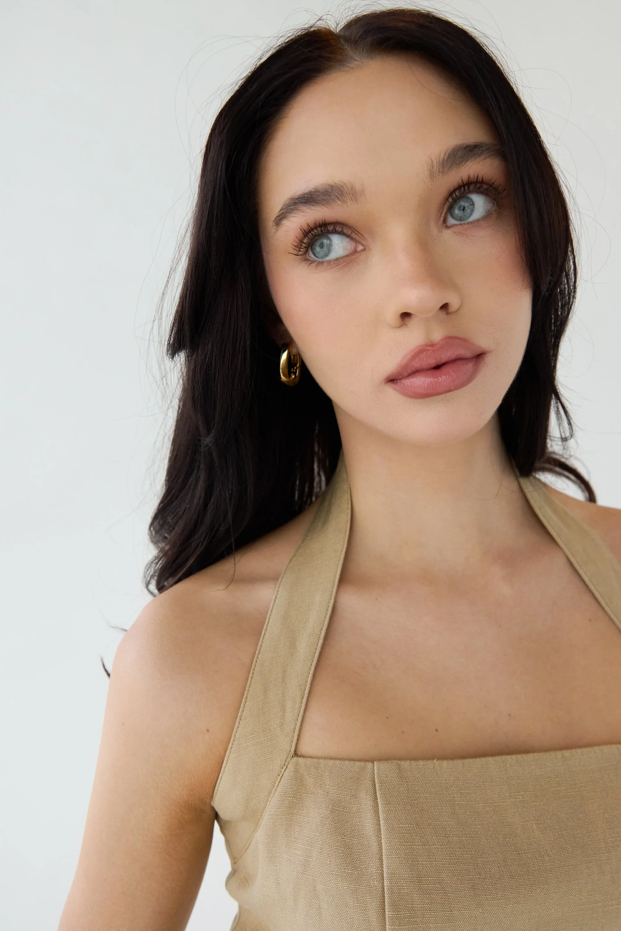 SQUARE TWIST HUGGIE EARRINGS sold by OAK AND FORT product image thumbnail 2