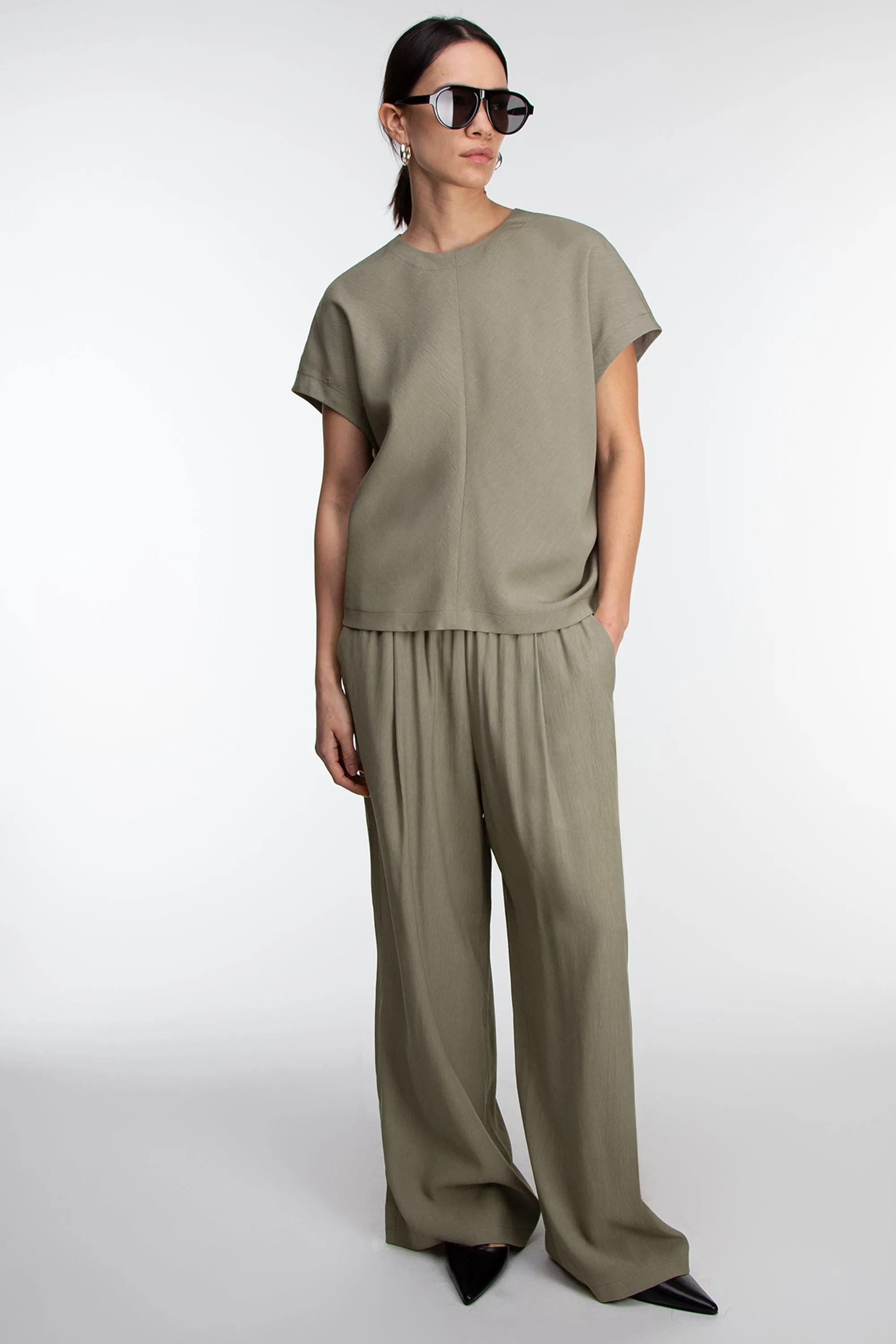 CRINKLED RAYON TOP sold by OAK AND FORT product image thumbnail 3