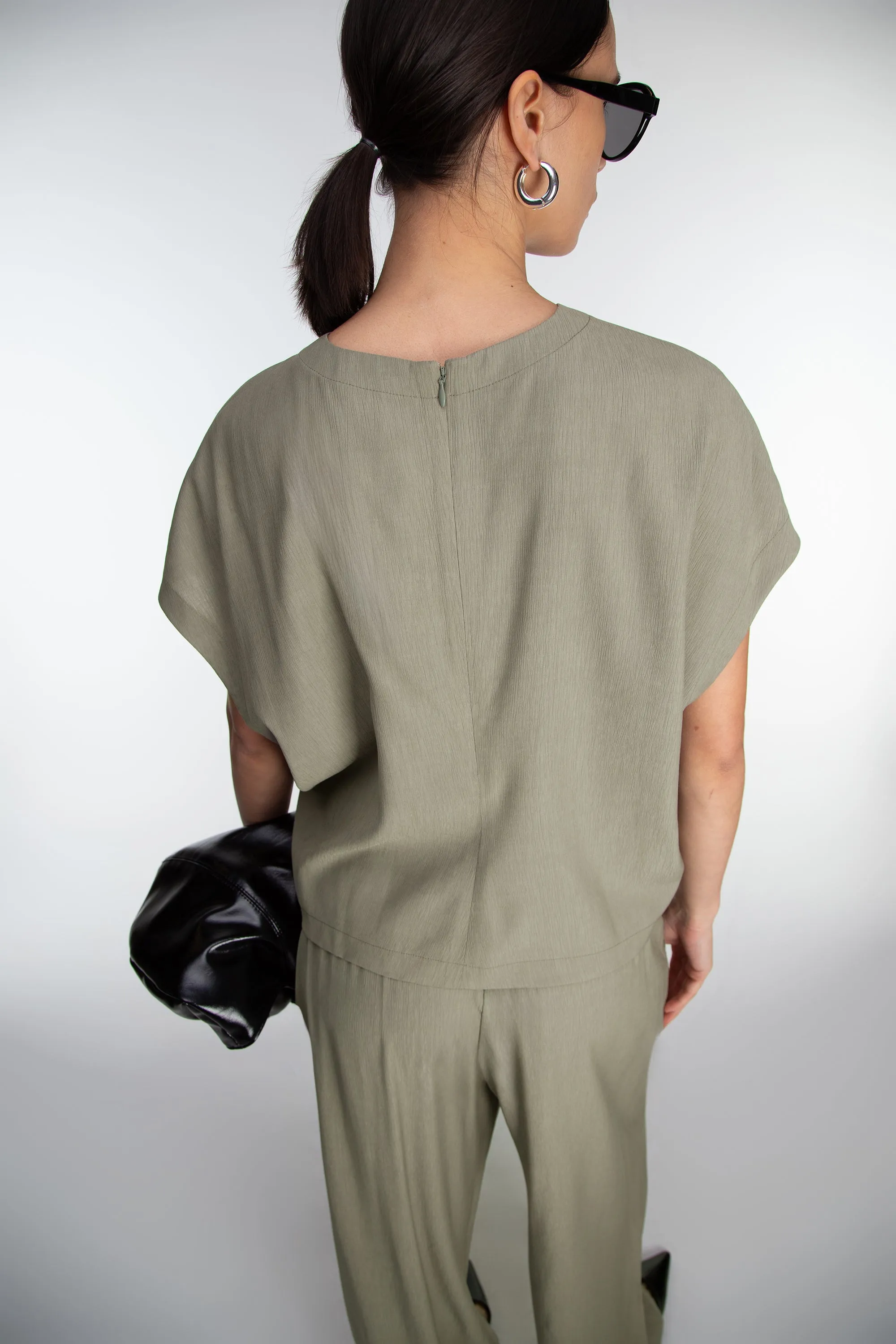 CRINKLED RAYON TOP sold by OAK AND FORT product image thumbnail 4