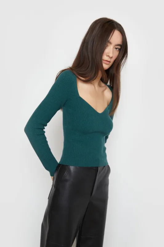 SWEETHEART NECKLINE TOP sold by OAK AND FORT