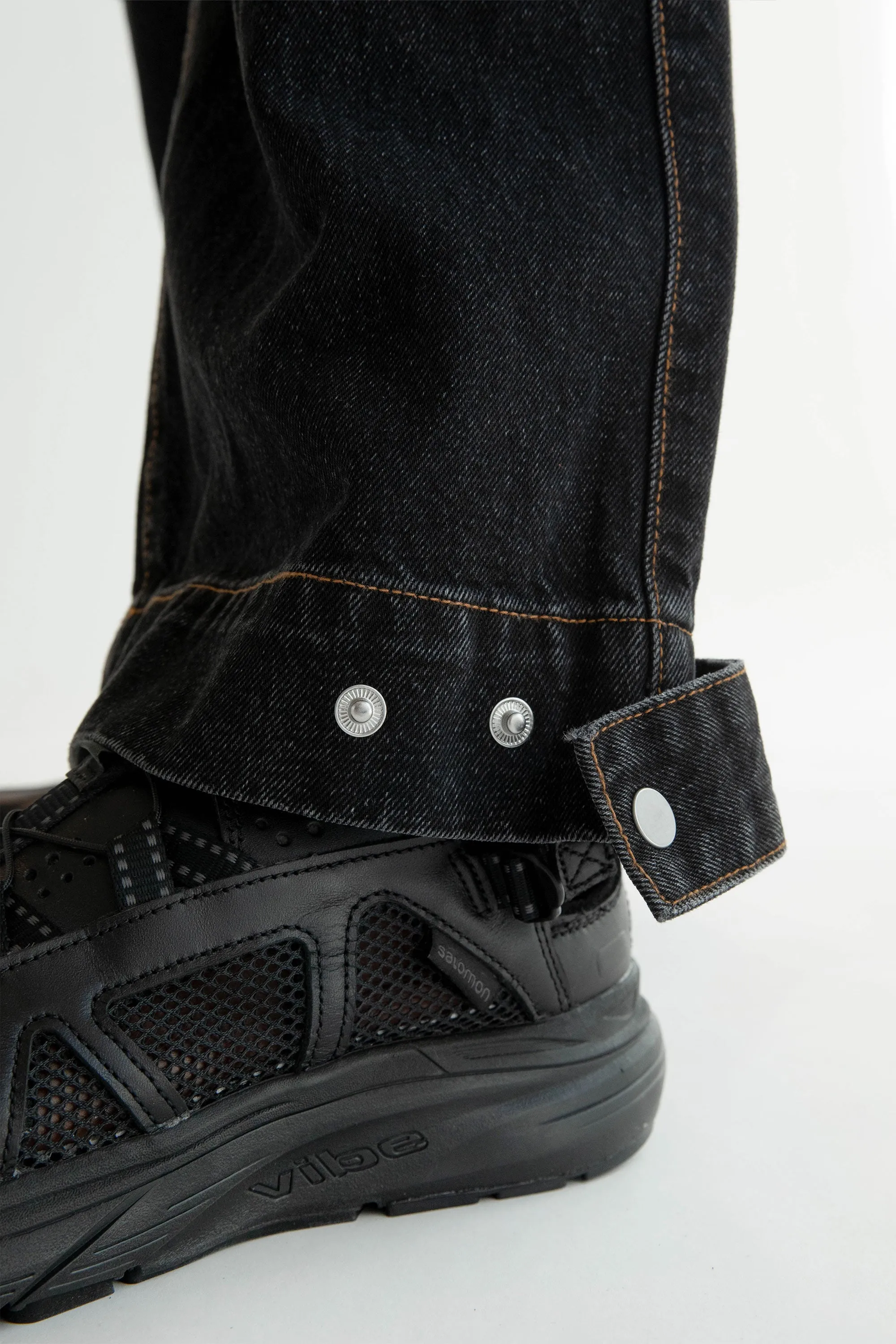 OAK 02 RELAXED MID-RISE CARGO JEAN sold by OAK AND FORT product image thumbnail 3