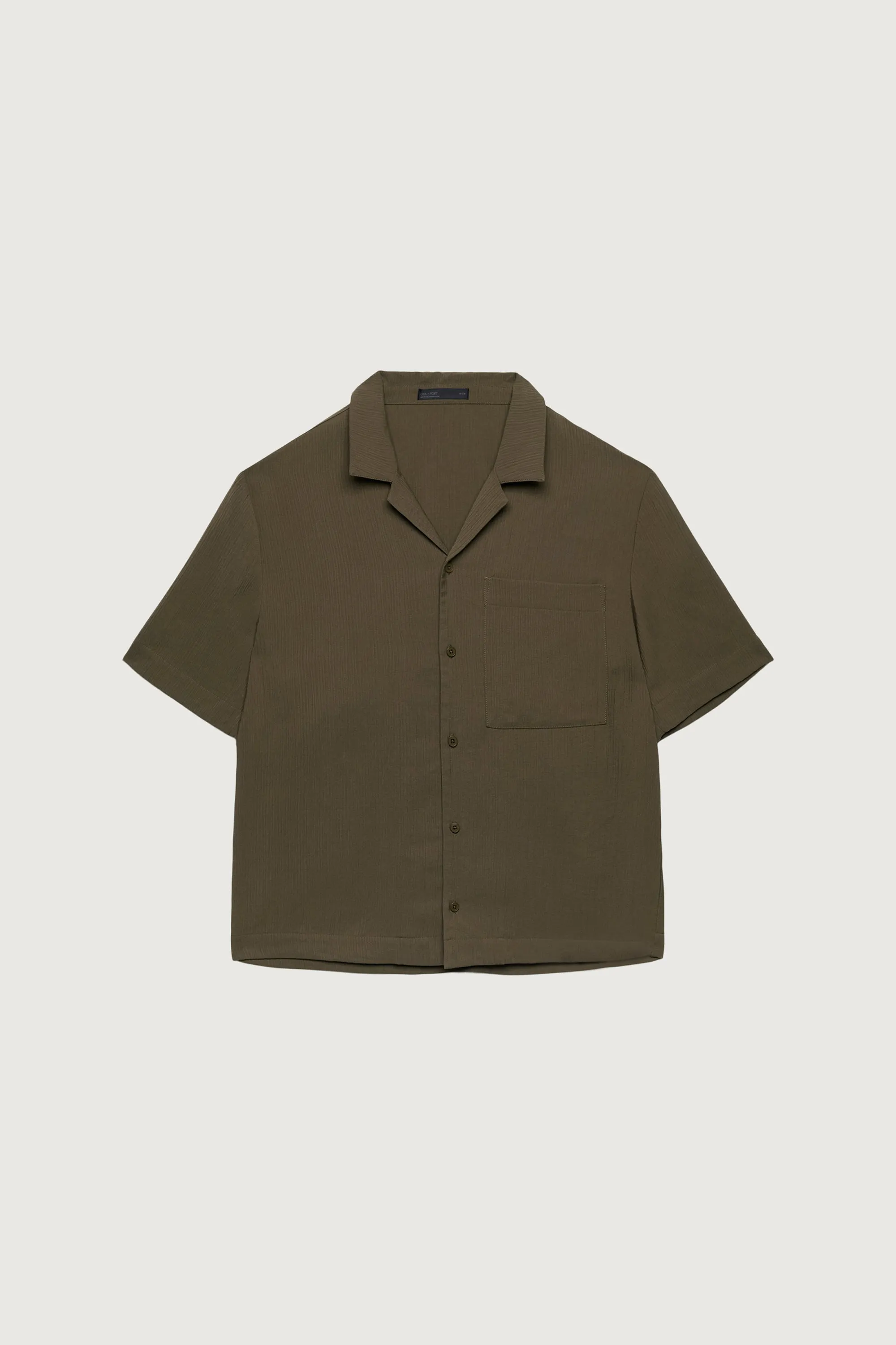 CRINKLED SHORT SLEEVE BUTTON UP SHIRT sold by OAK AND FORT product image thumbnail 2