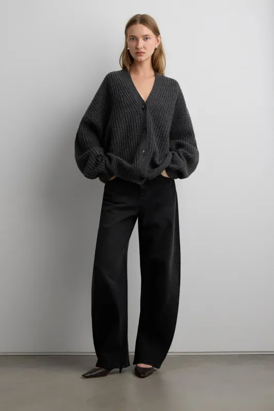 BARREL LEG JEAN sold by OAK AND FORT