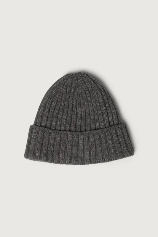 CLASSIC RIBBED KNIT BEANIE sold by OAK AND FORT