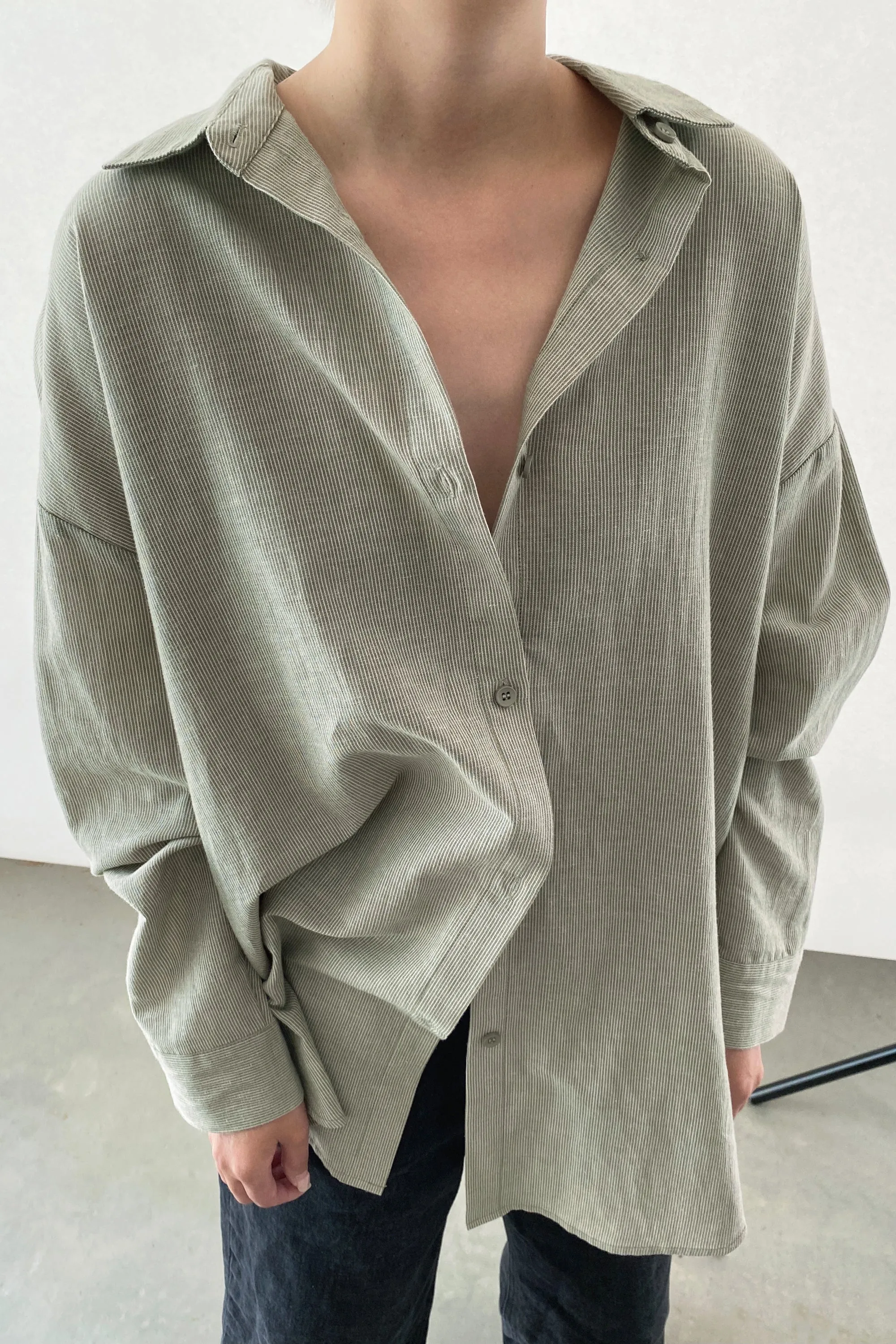 POPLIN SHIRT sold by OAK AND FORT product image thumbnail 3