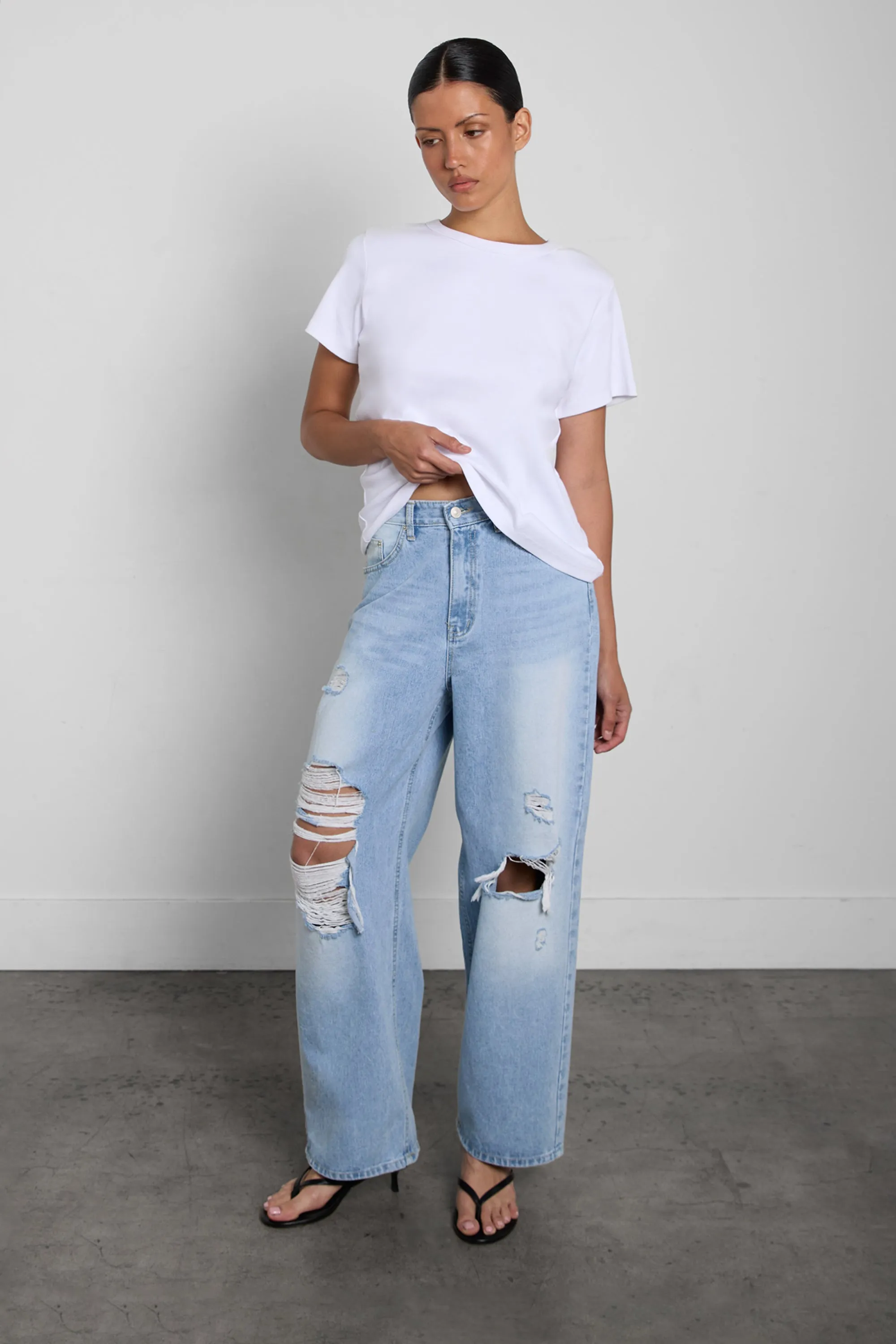DISTRESSED VINTAGE BAGGY JEAN sold by OAK AND FORT product image thumbnail 3