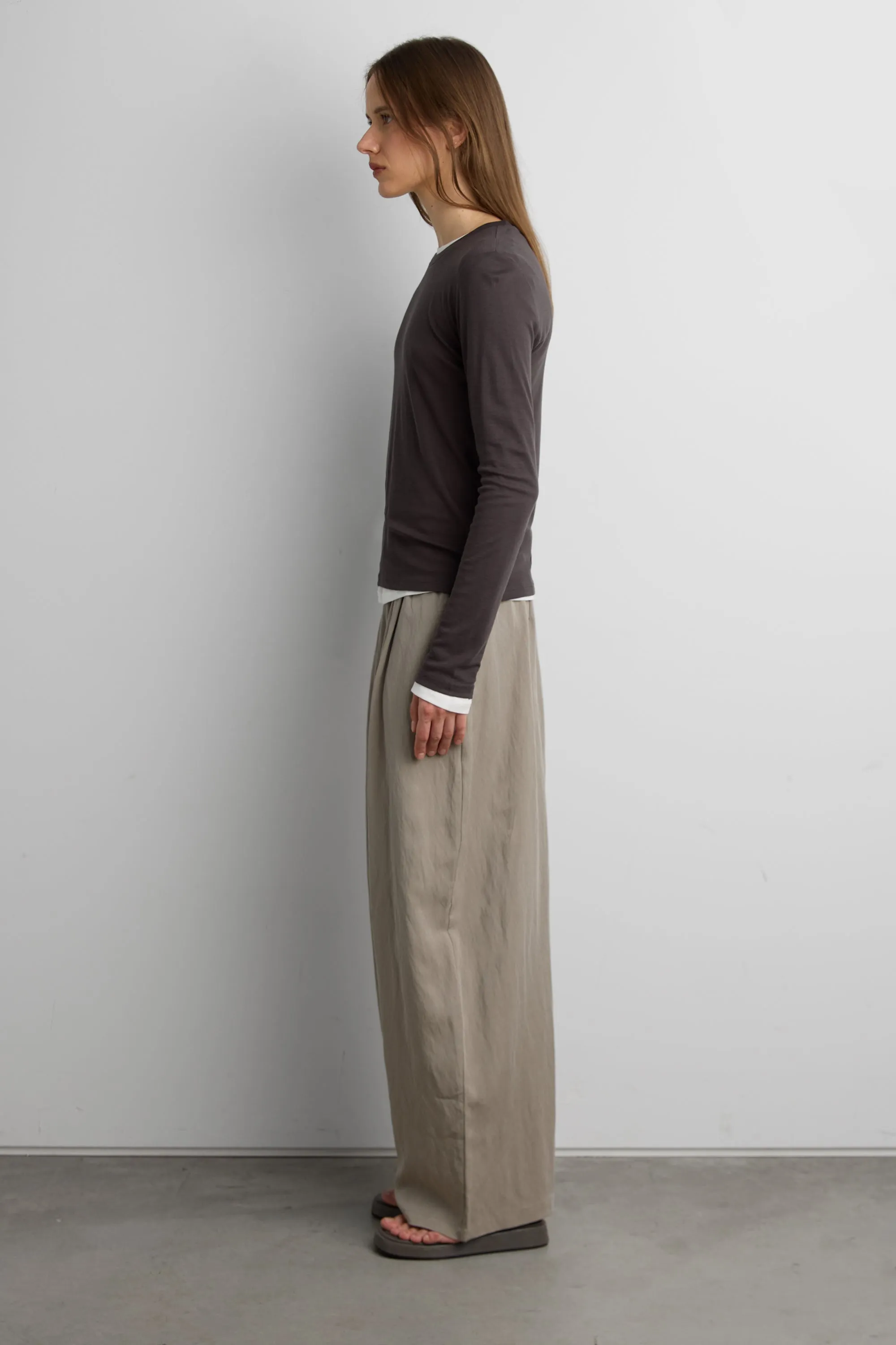 LONG SLEEVE CREW NECK TOP sold by OAK AND FORT product image thumbnail 3