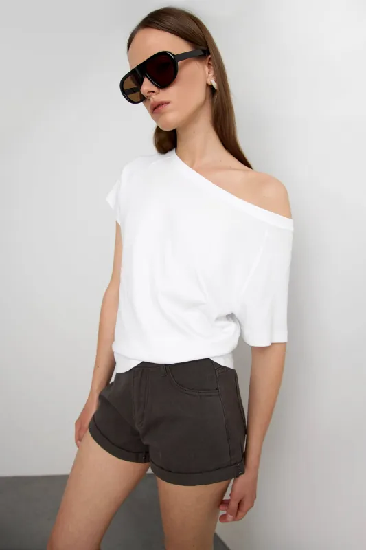 RELAXED FIT OFF THE SHOULDER T-SHIRT made by OAK AND FORT