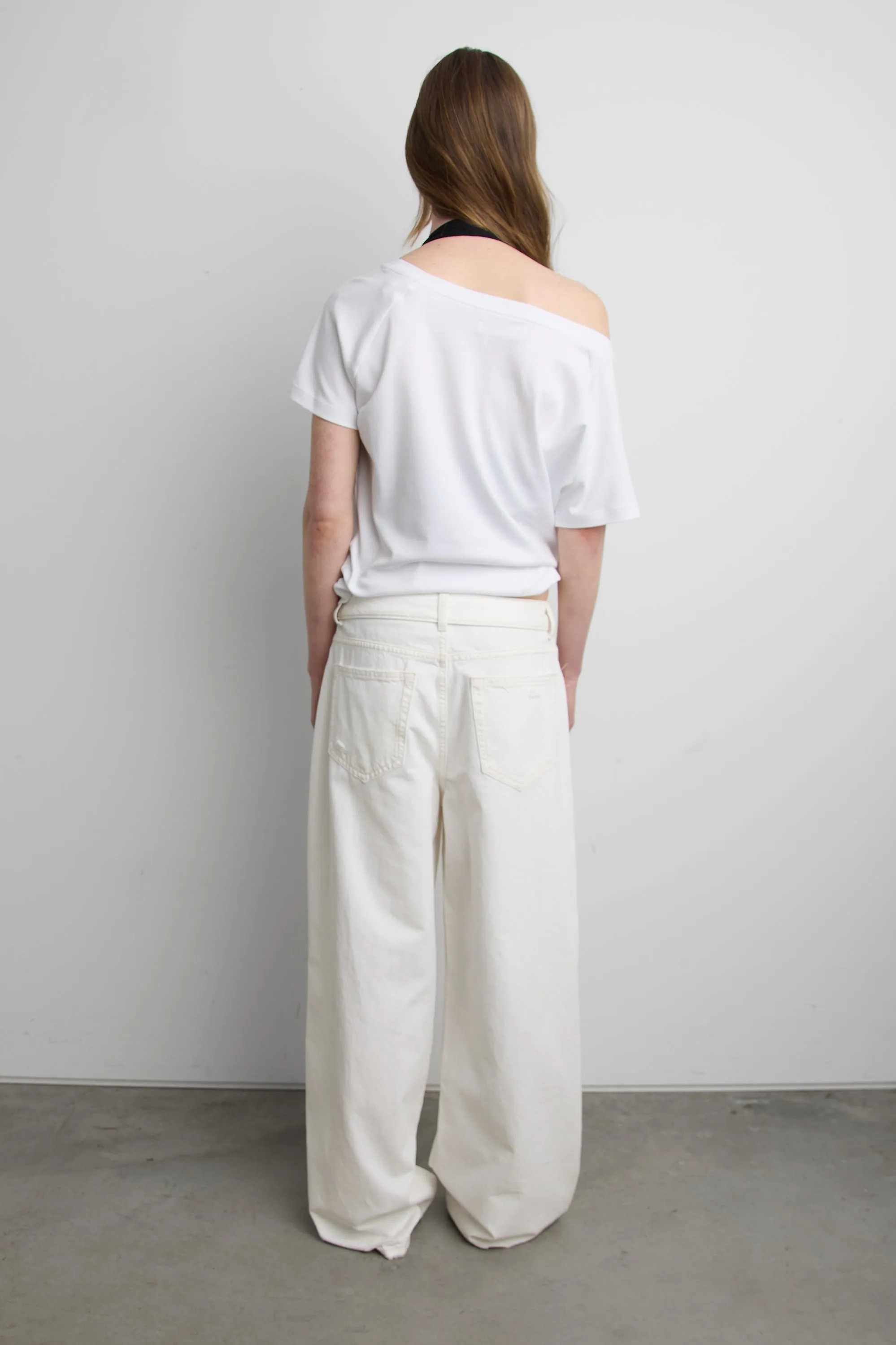 DISTRESSED STRAIGHT LEG JEAN sold by OAK AND FORT product image thumbnail 4
