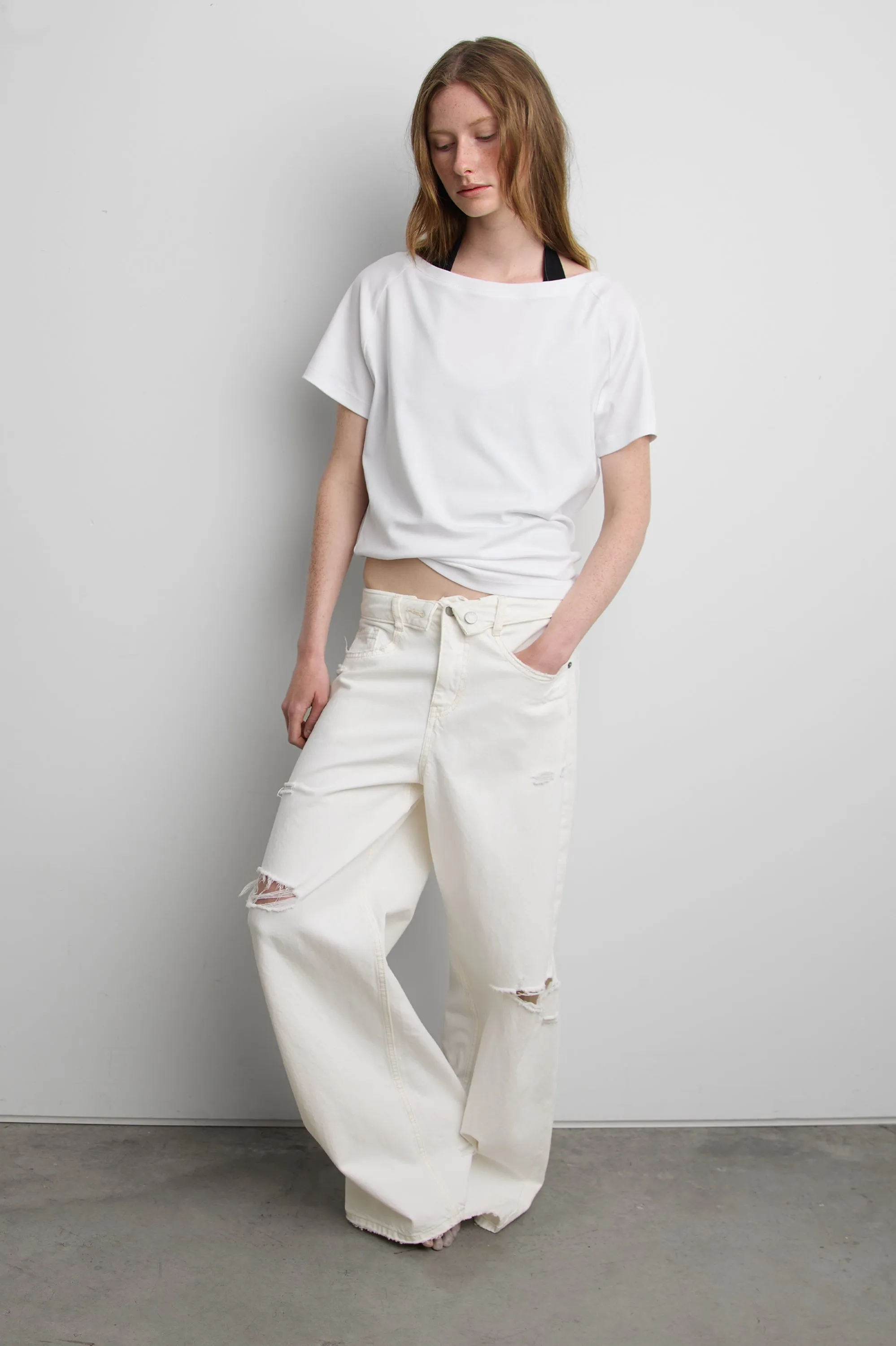 DISTRESSED STRAIGHT LEG JEAN sold by OAK AND FORT product image thumbnail 2