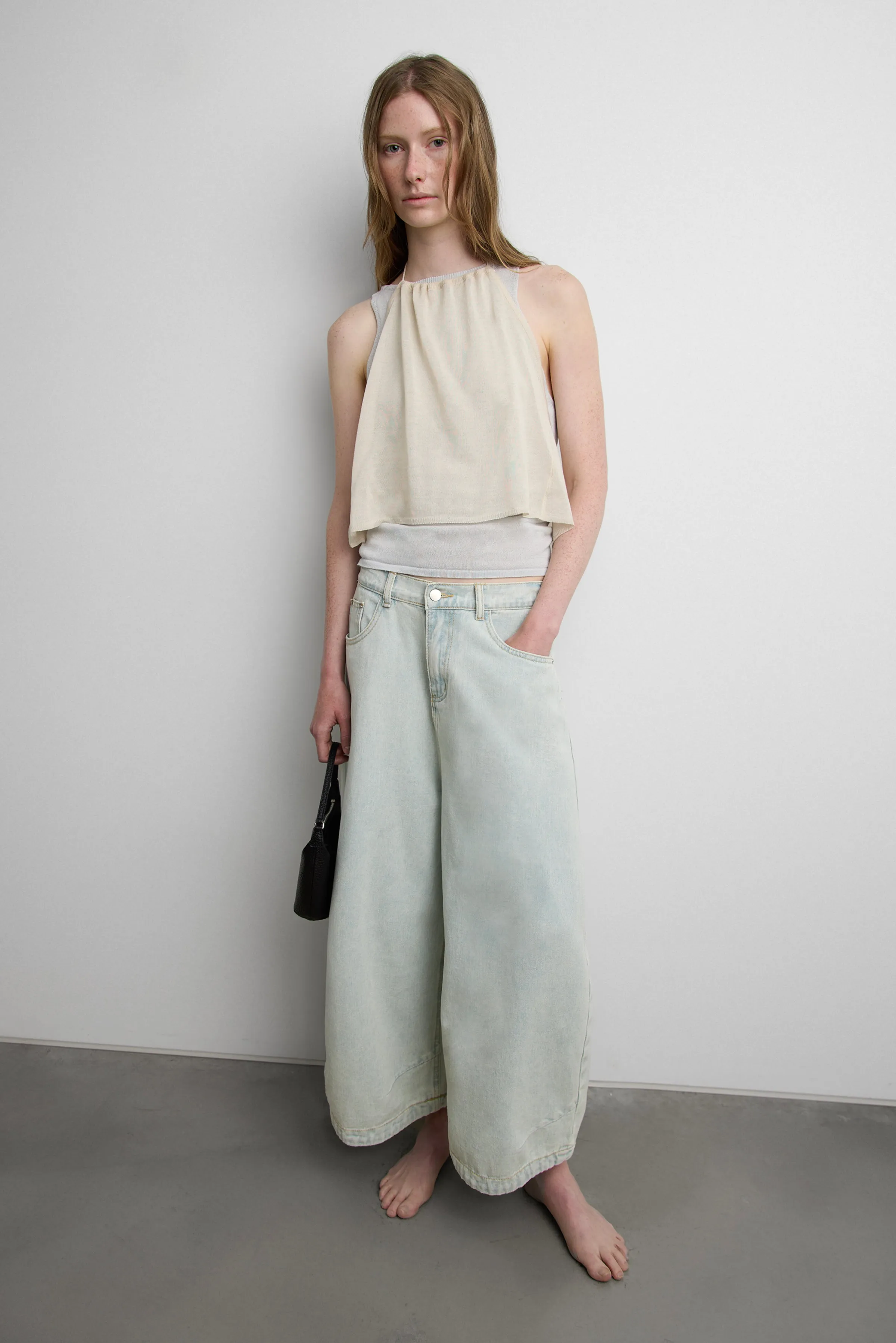 BARREL FIT LIGHT WASH JEAN sold by OAK AND FORT