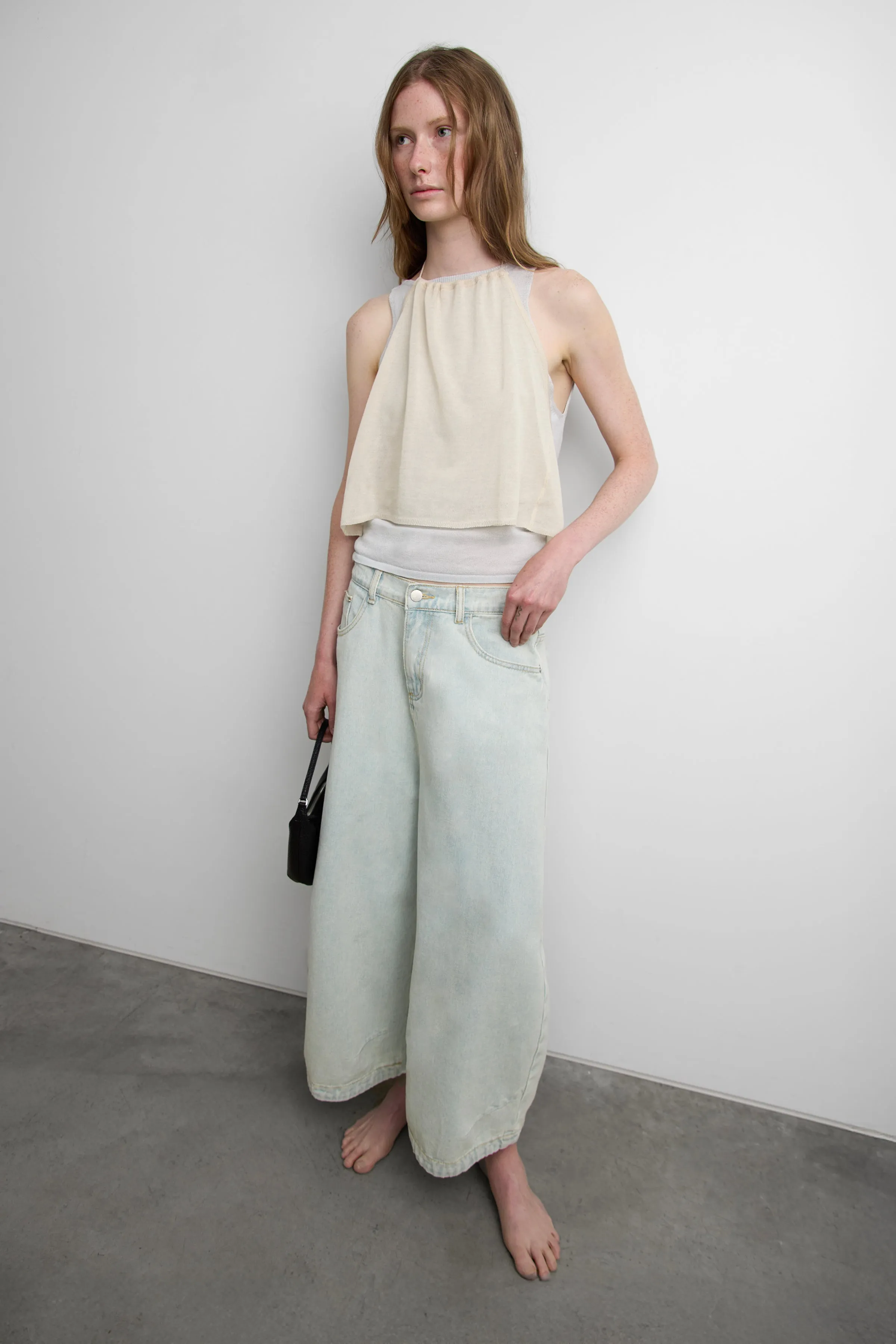 BARREL FIT LIGHT WASH JEAN sold by OAK AND FORT product image thumbnail 3